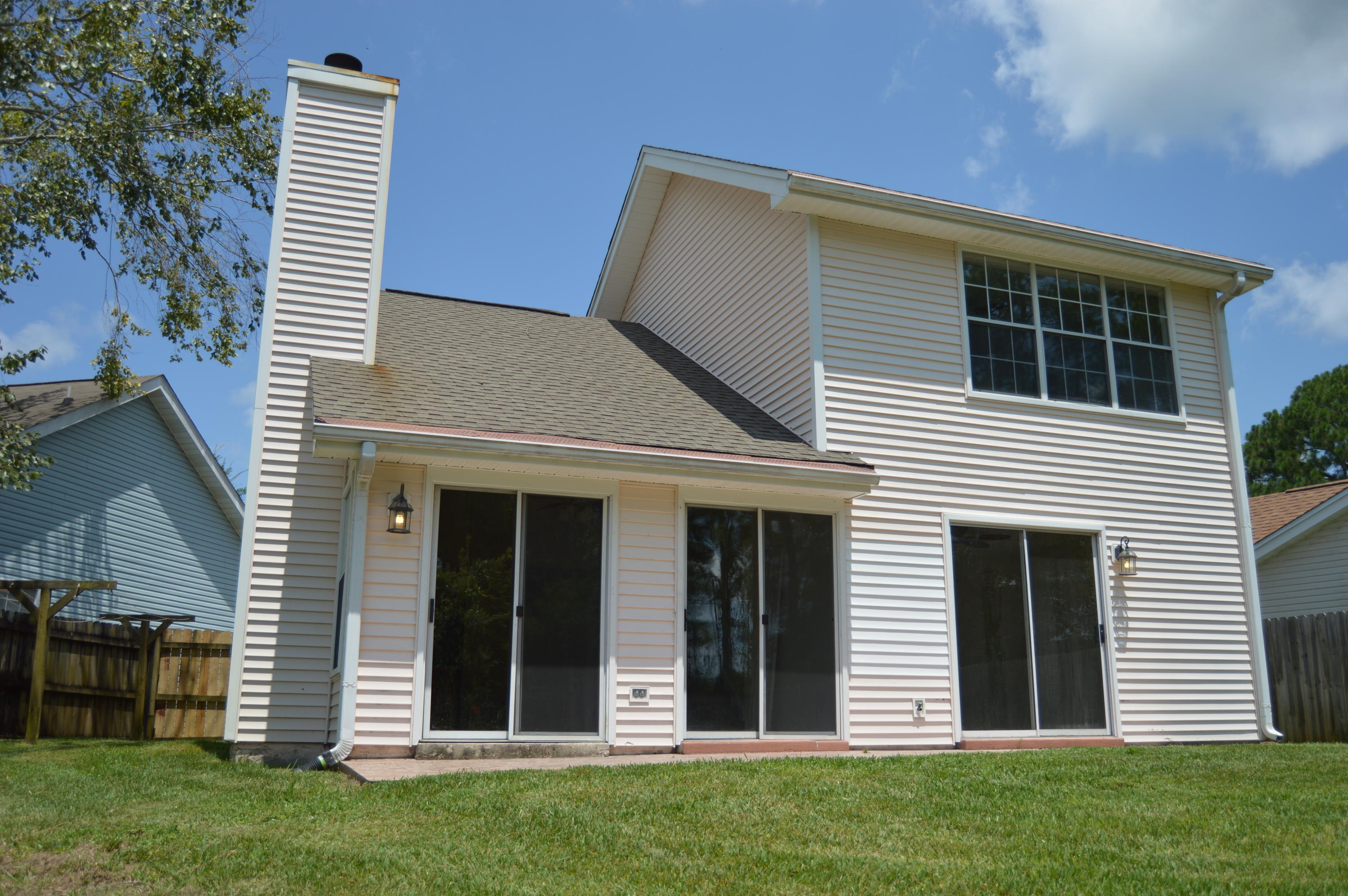 LAKE CHARLESTON - Residential