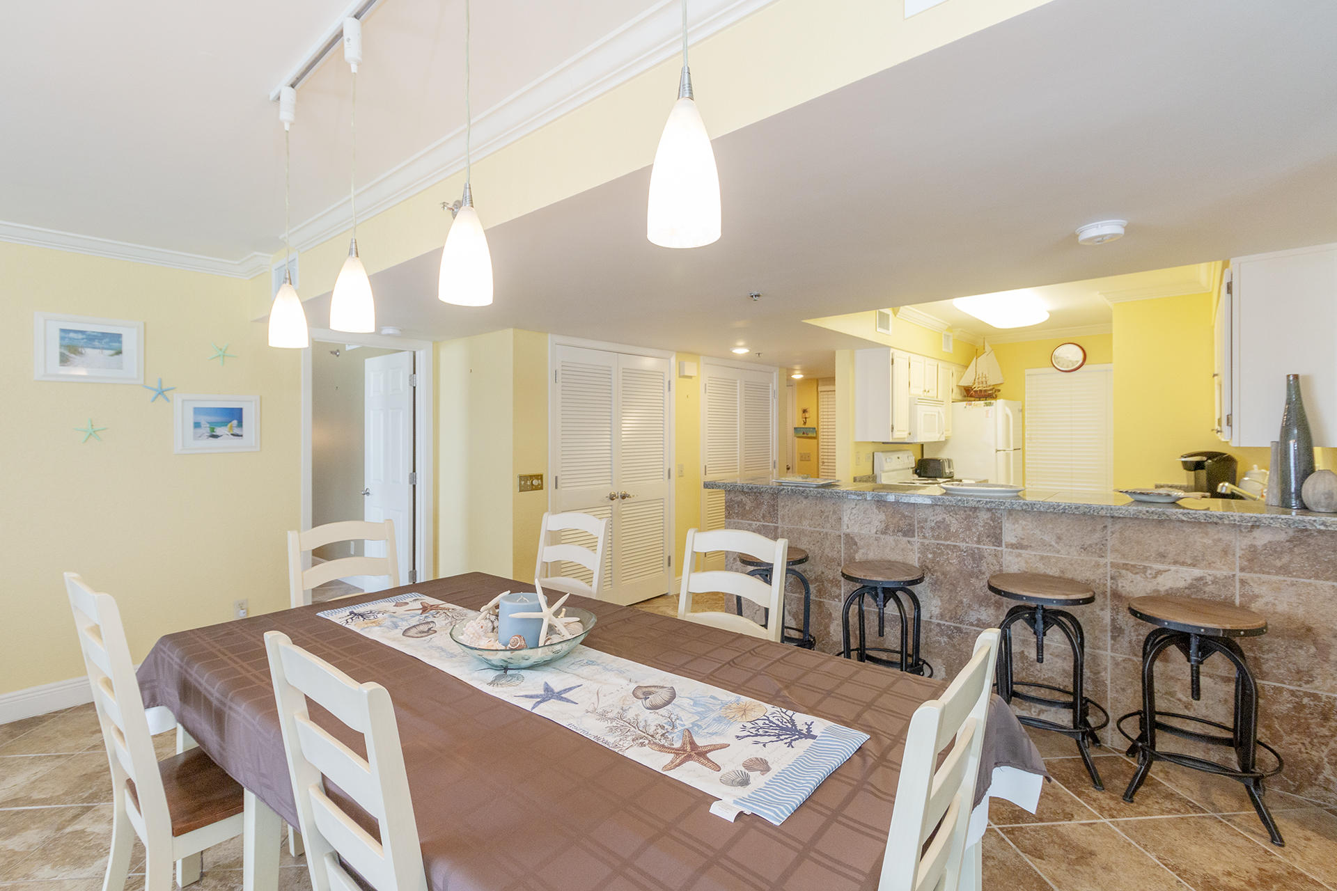 MAINSAIL CONDO PH 5 - Residential