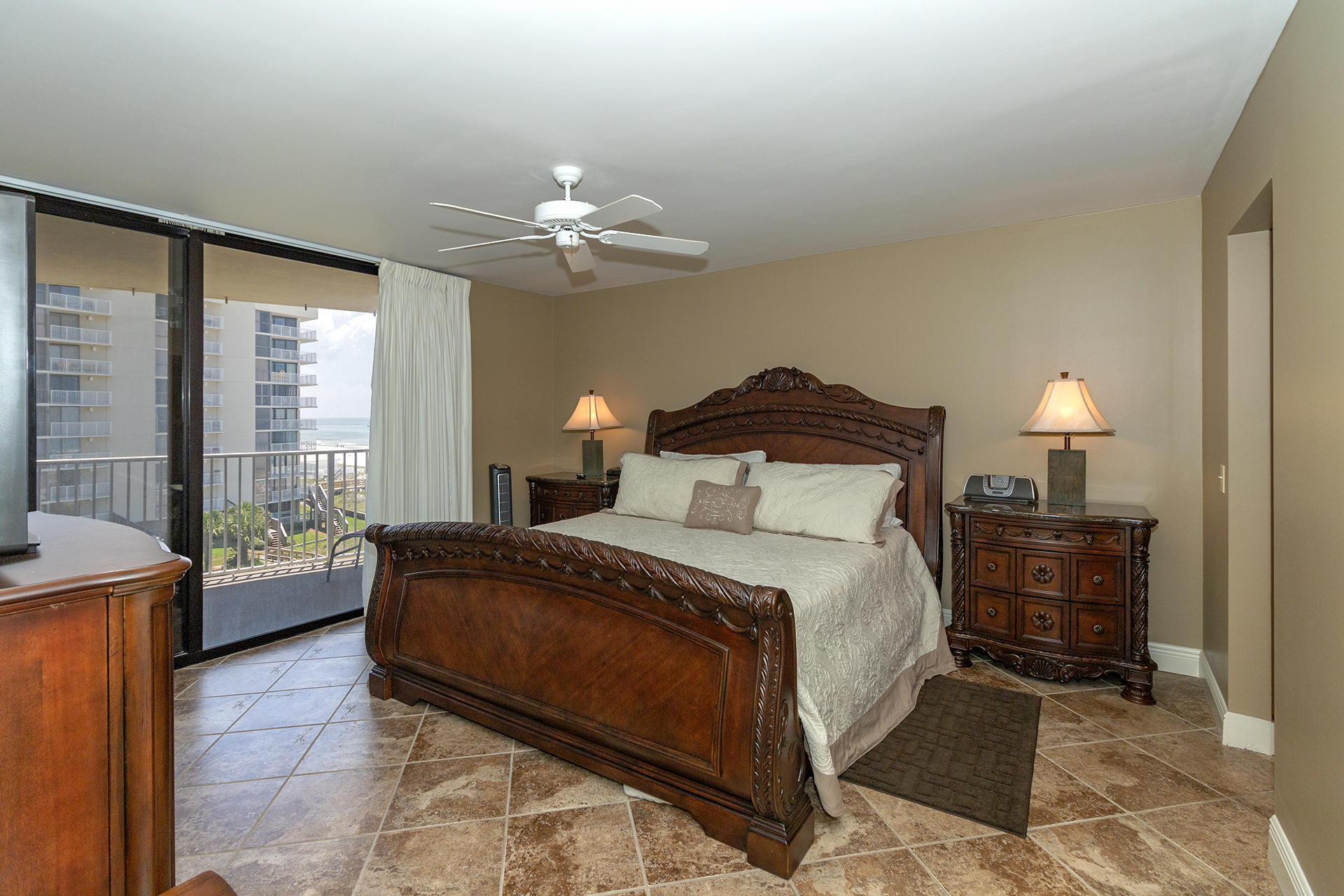 MAINSAIL CONDO PH 5 - Residential