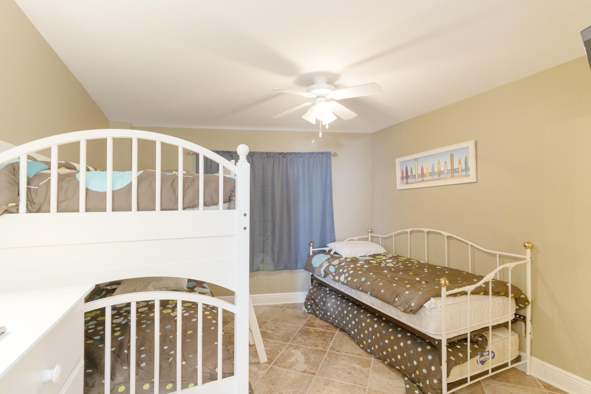 MAINSAIL CONDO PH 5 - Residential