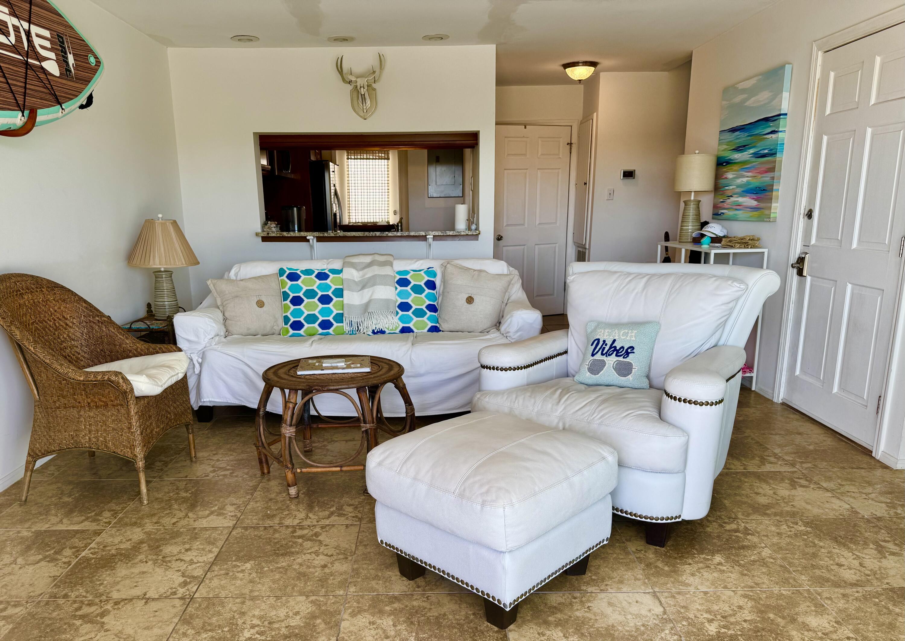 SHORELINE T/H - Residential