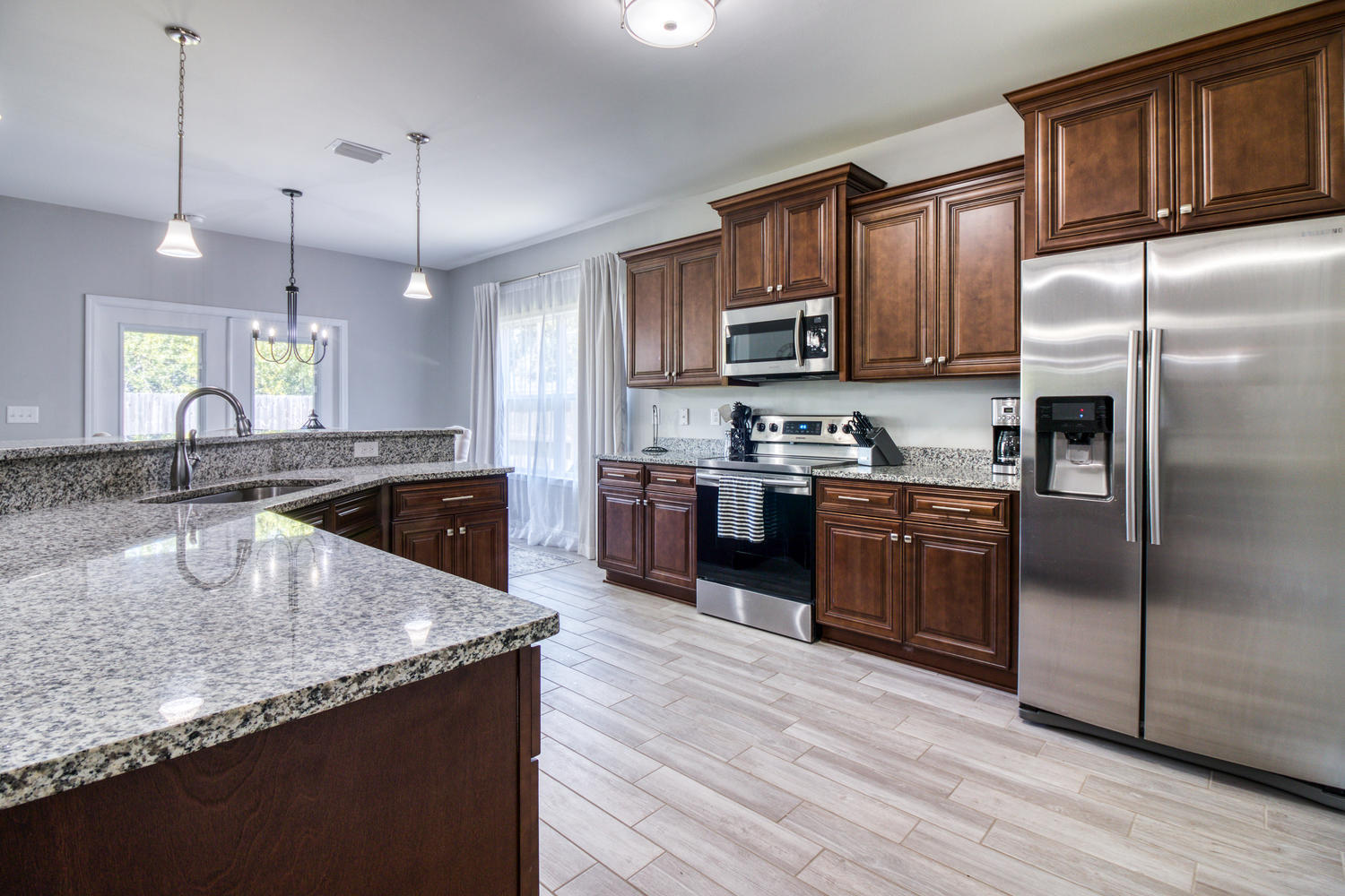 CRESCENT SHORES - Residential