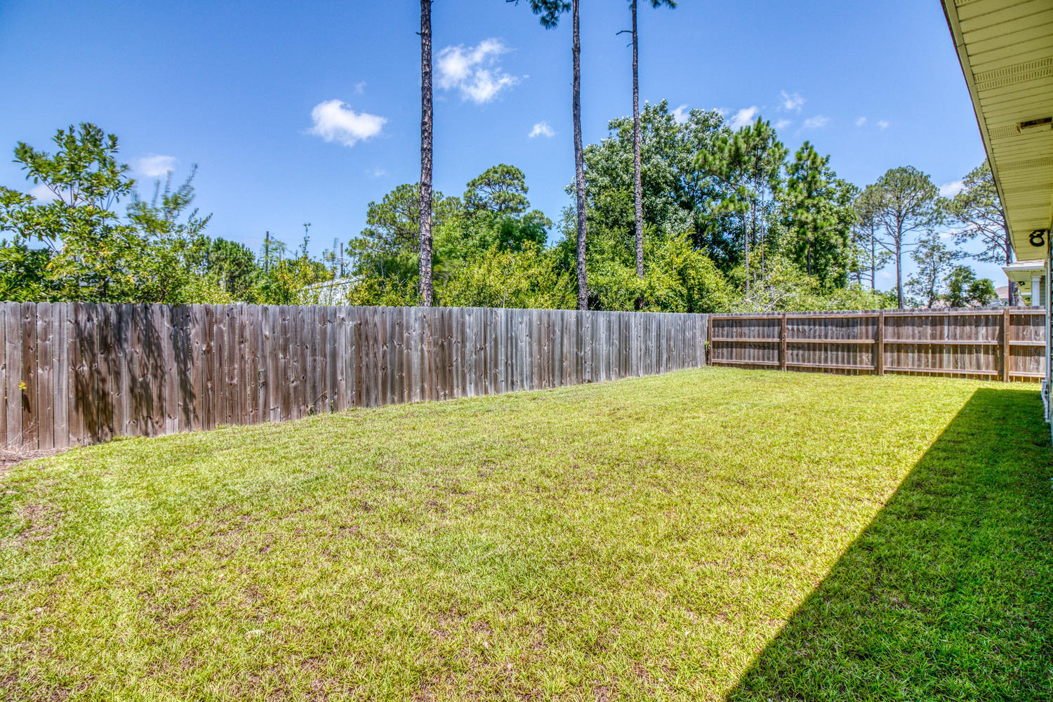 CRESCENT SHORES - Residential