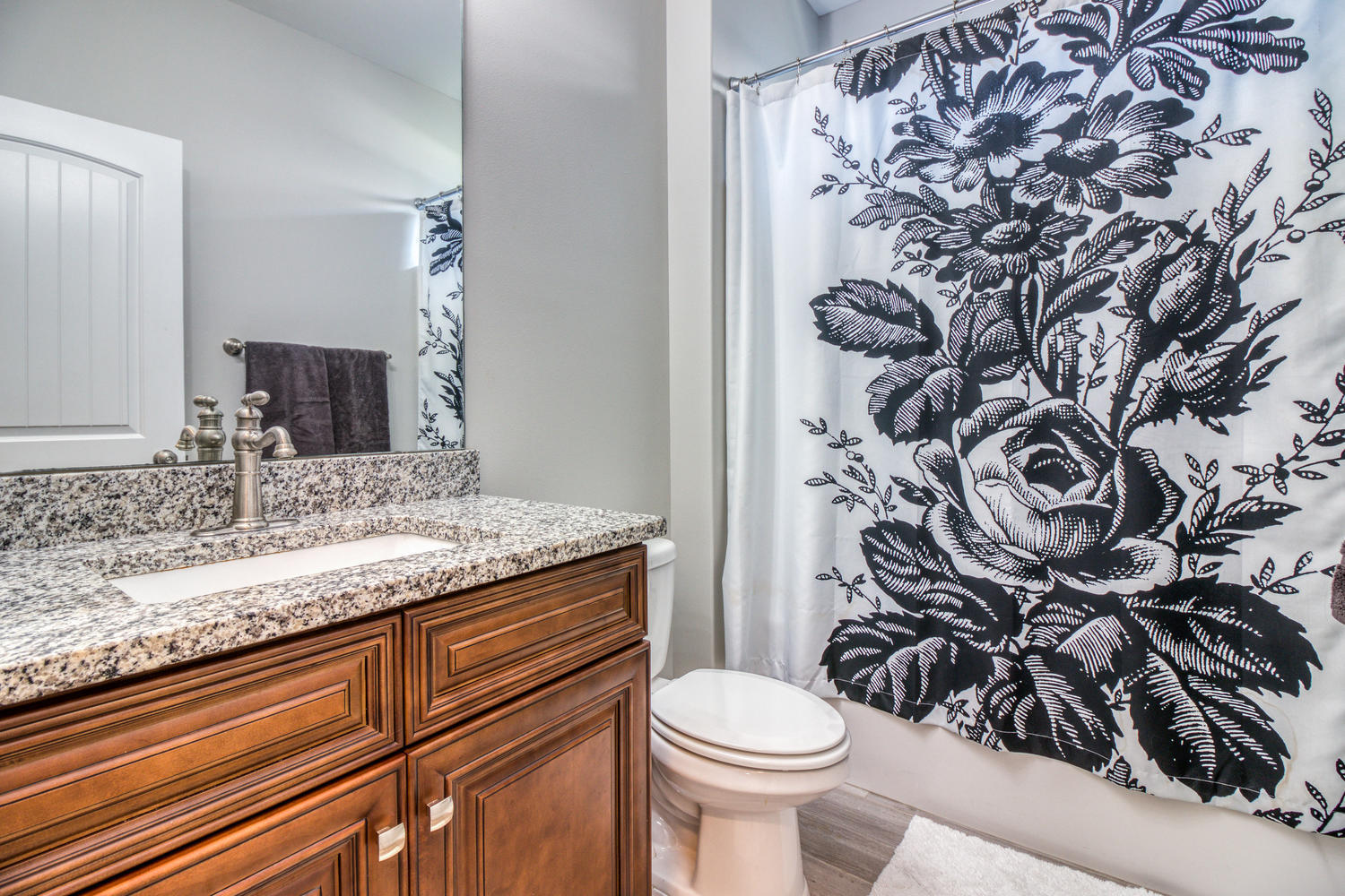 CRESCENT SHORES - Residential