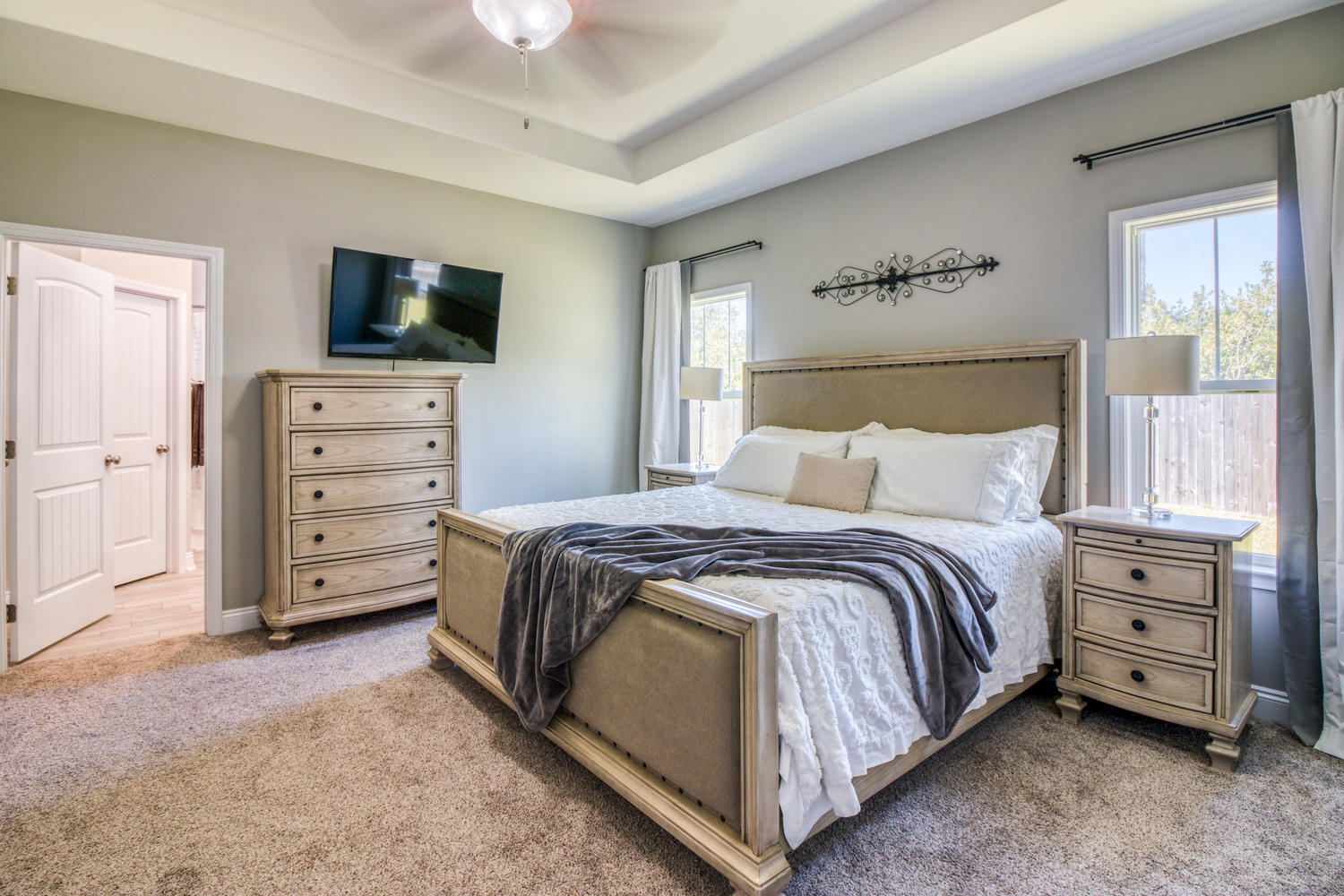 CRESCENT SHORES - Residential