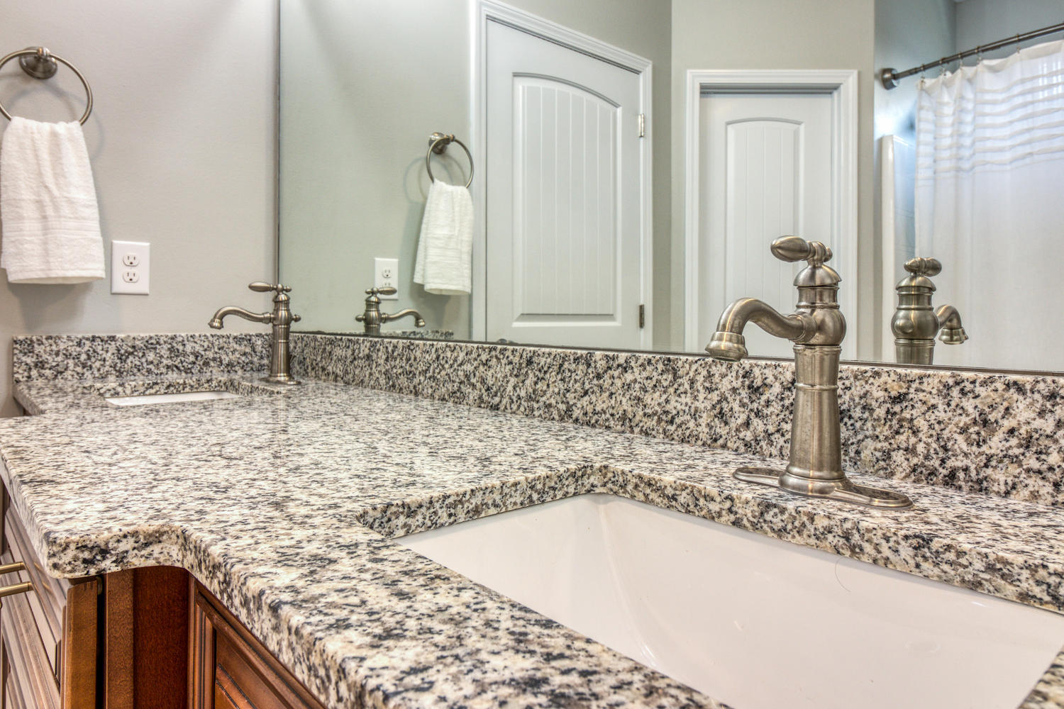 CRESCENT SHORES - Residential