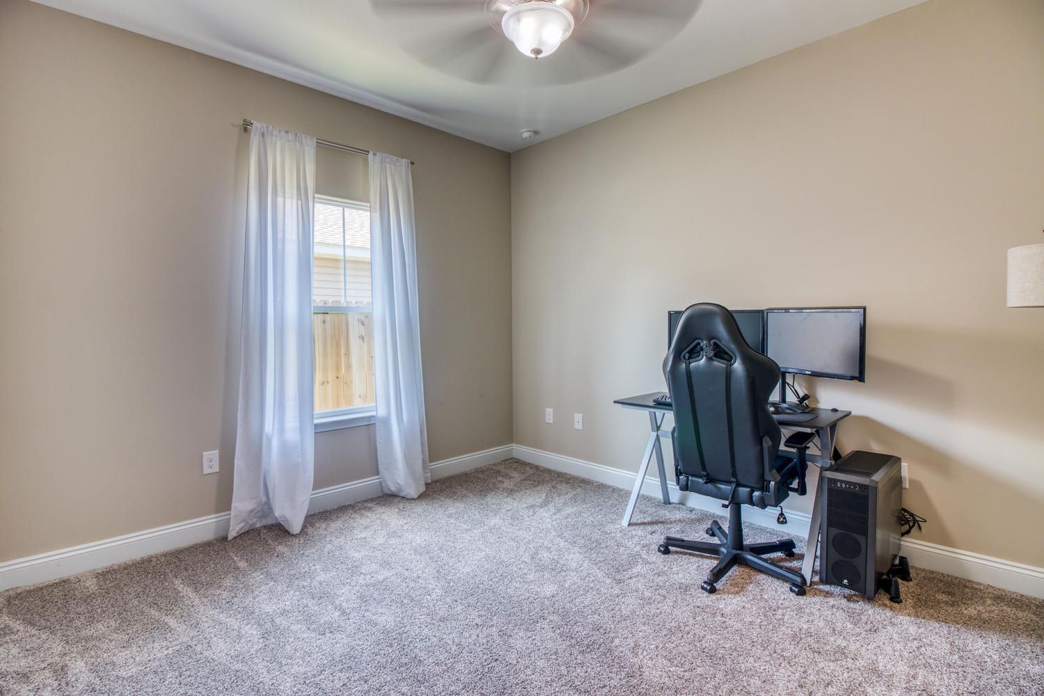 CRESCENT SHORES - Residential