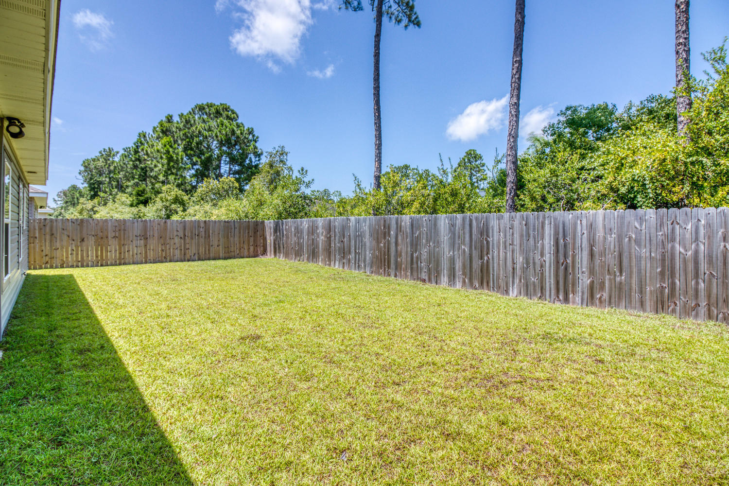 CRESCENT SHORES - Residential