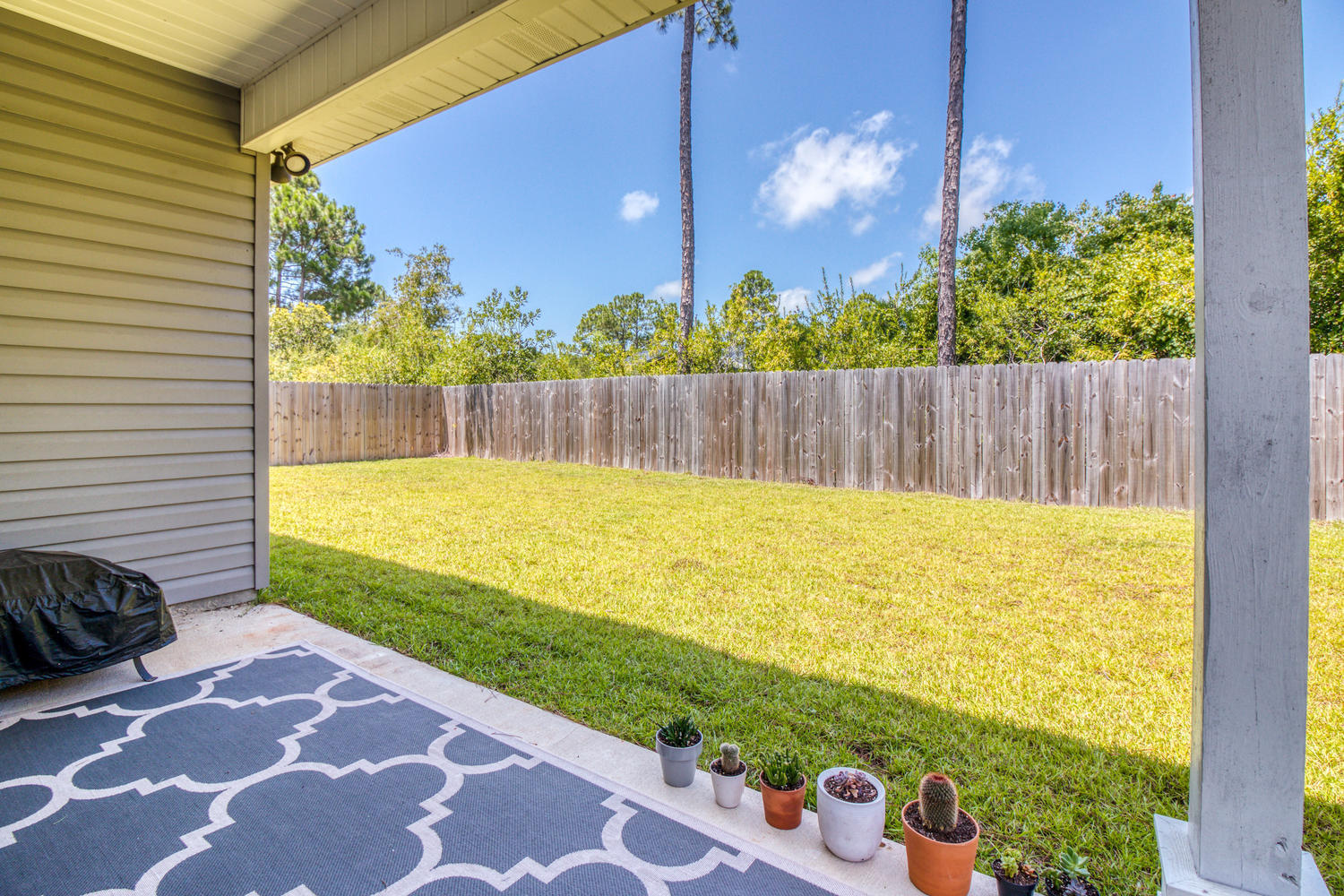 CRESCENT SHORES - Residential