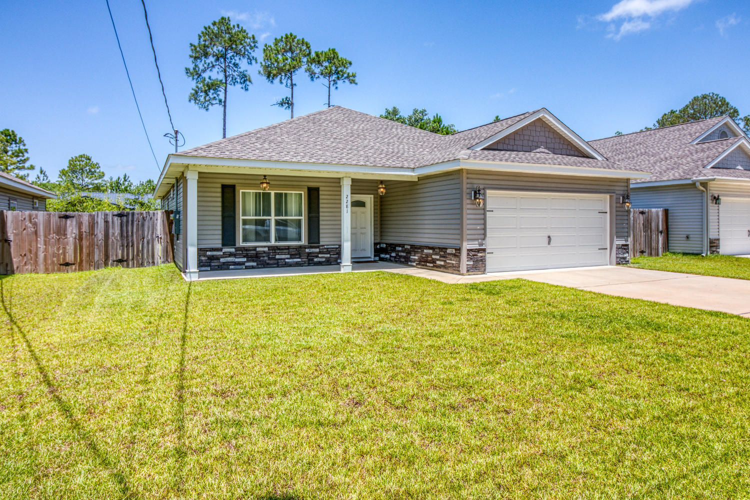 CRESCENT SHORES - Residential