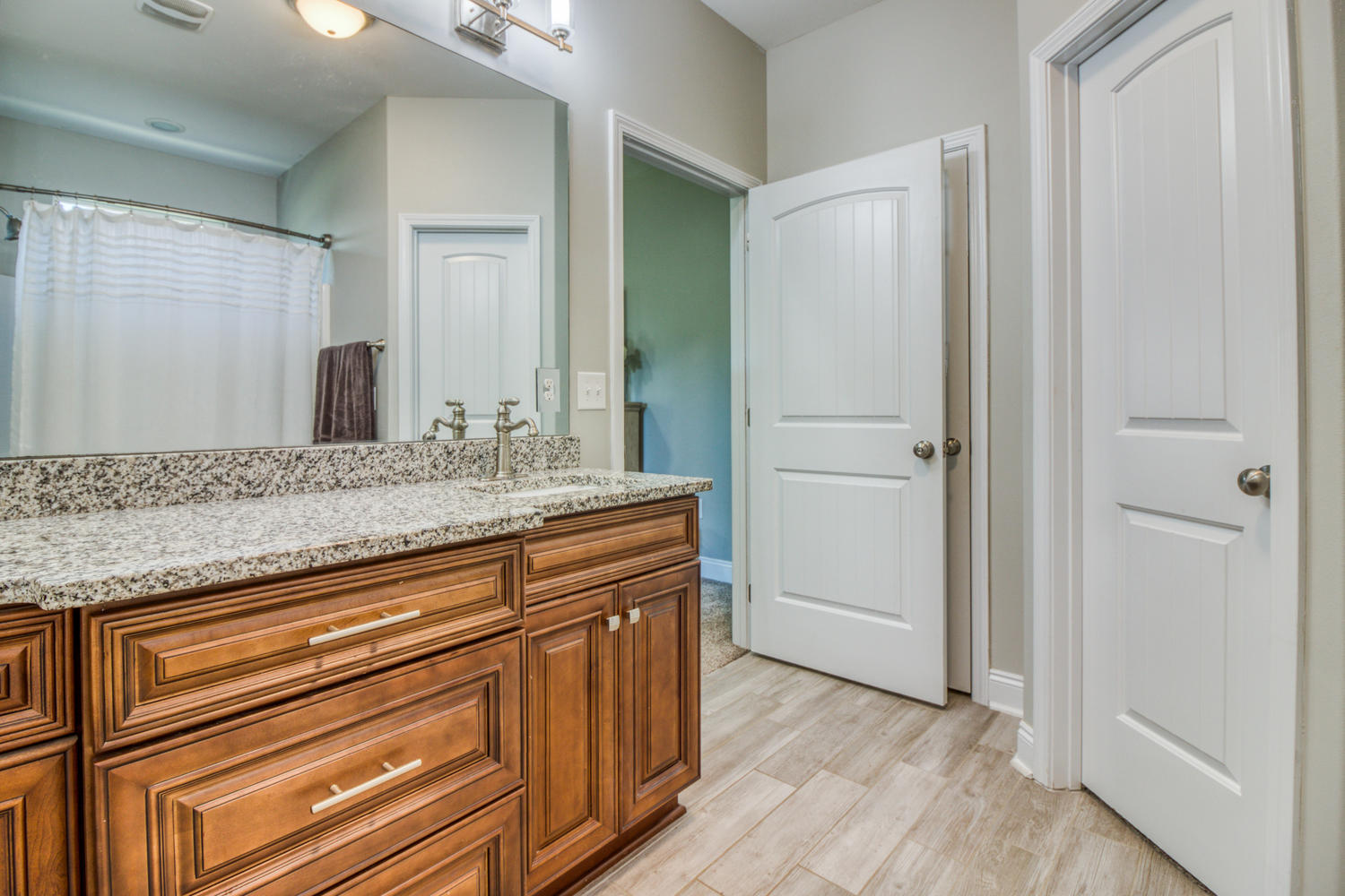 CRESCENT SHORES - Residential