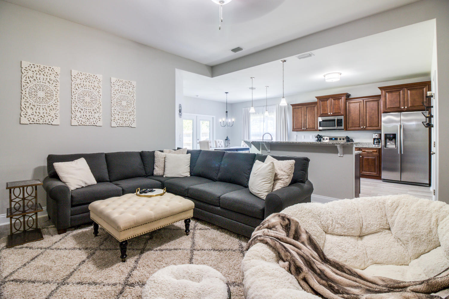 CRESCENT SHORES - Residential