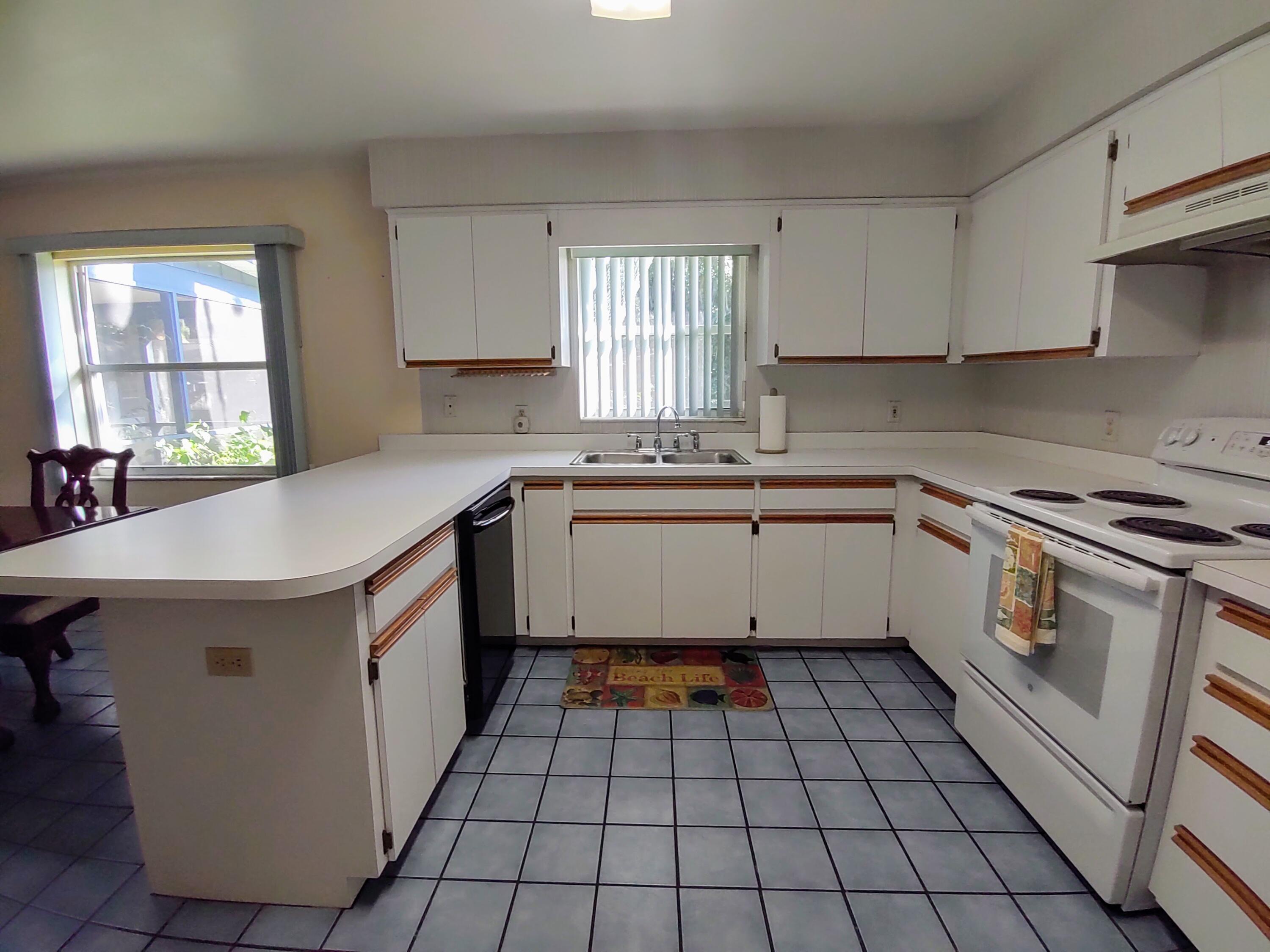 IMPERIAL LAKES 2 - Residential