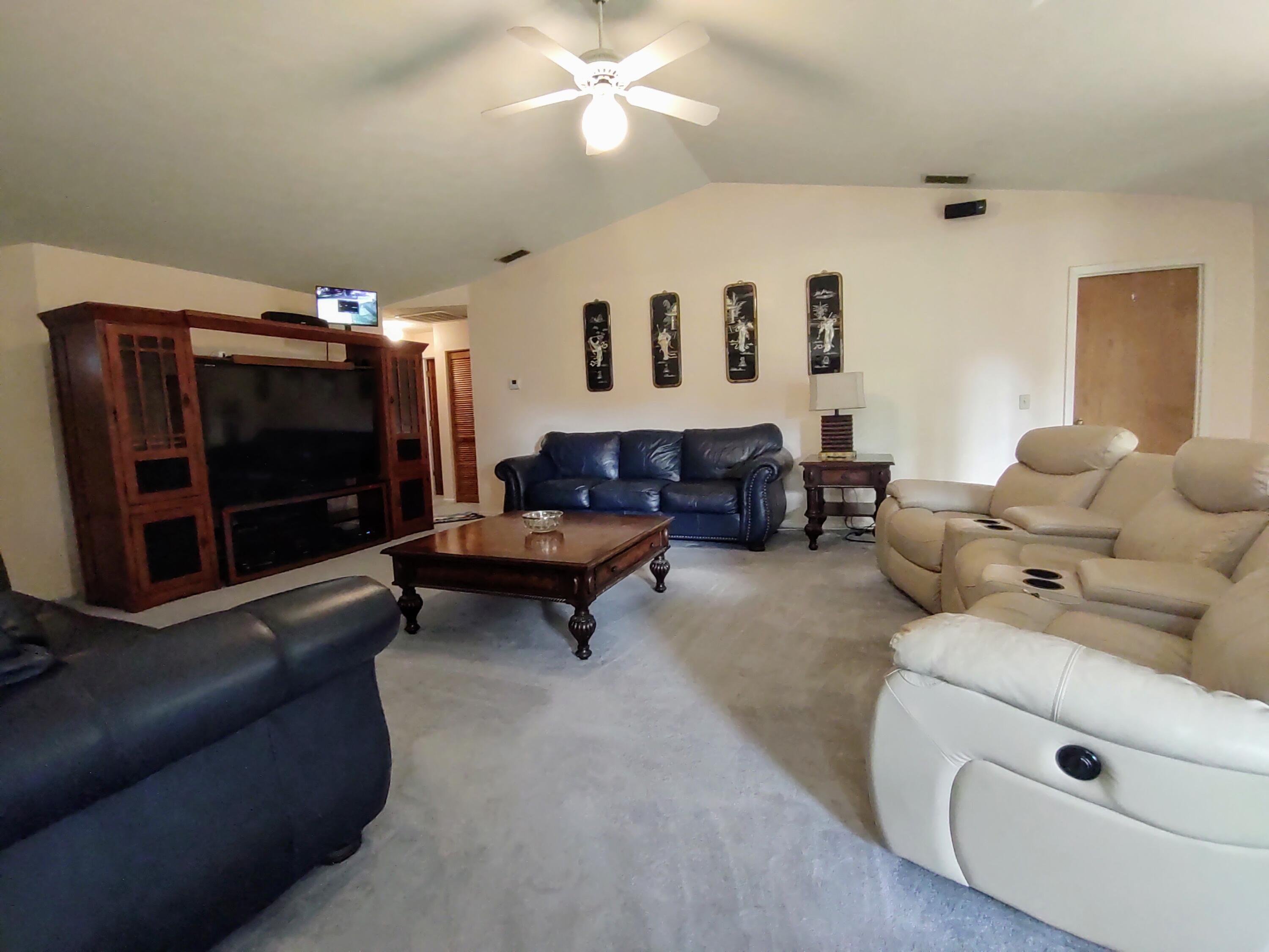 IMPERIAL LAKES 2 - Residential