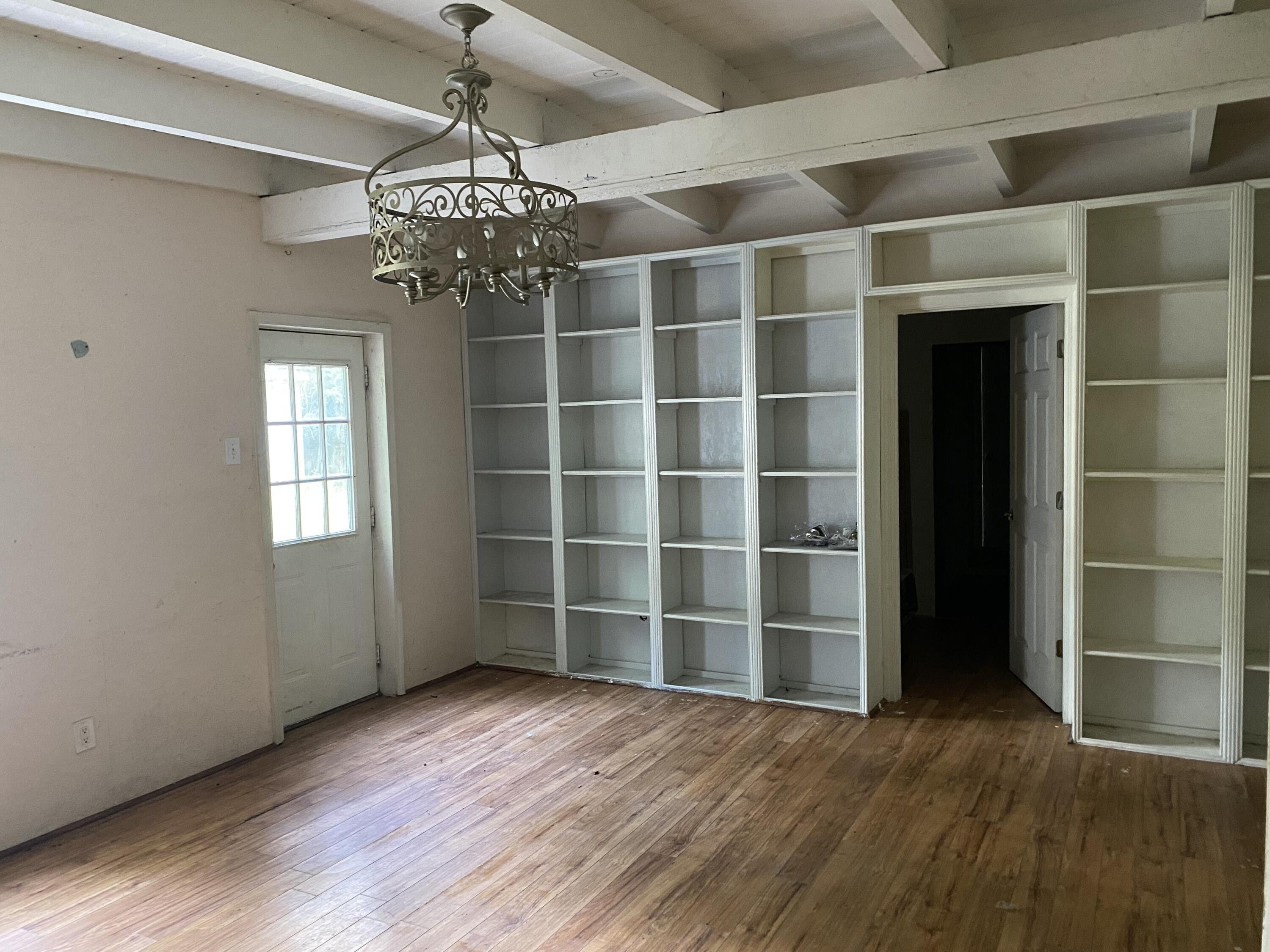 NO RECORDED SUBDIVISION - Residential