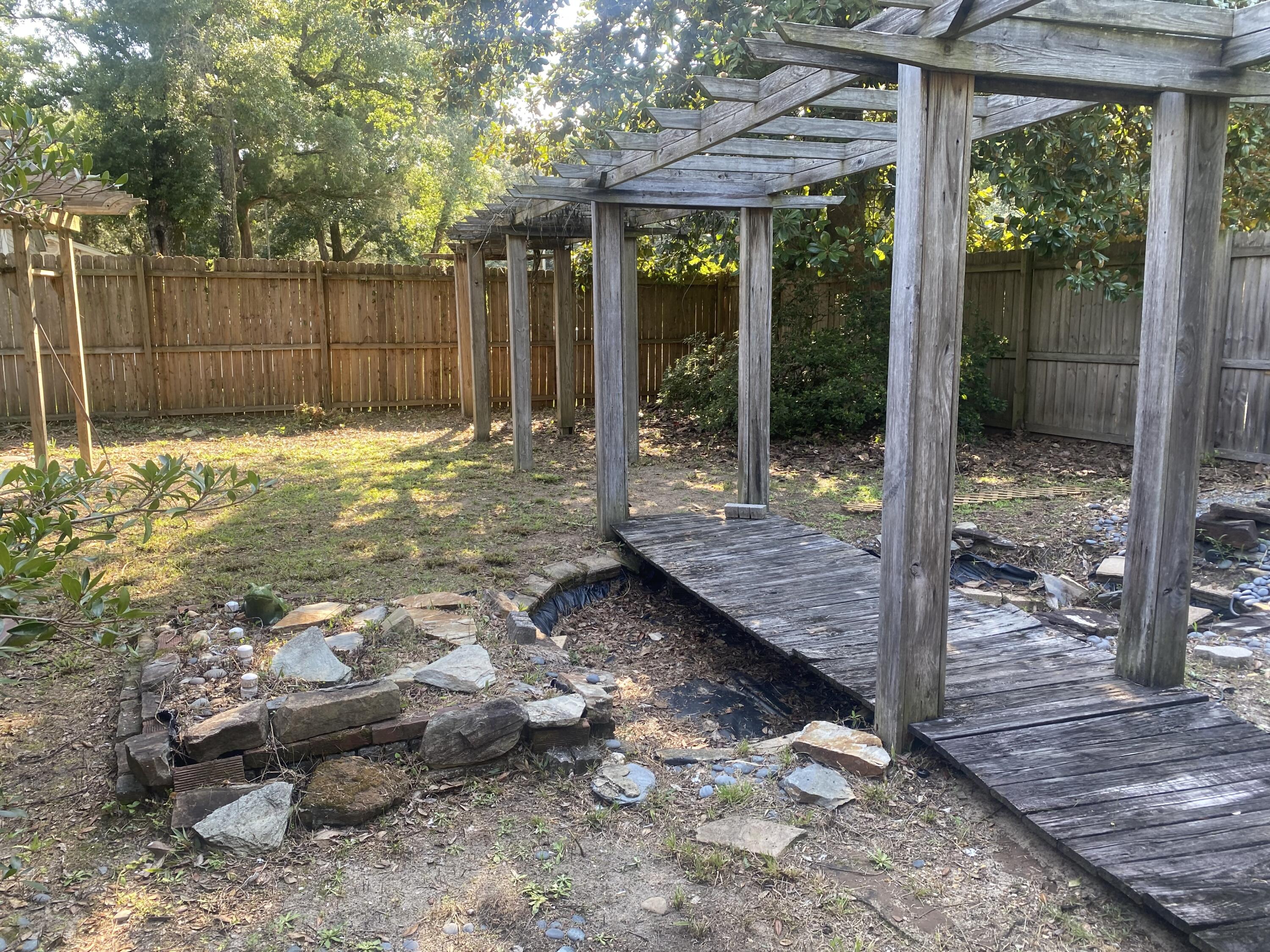 NO RECORDED SUBDIVISION - Residential