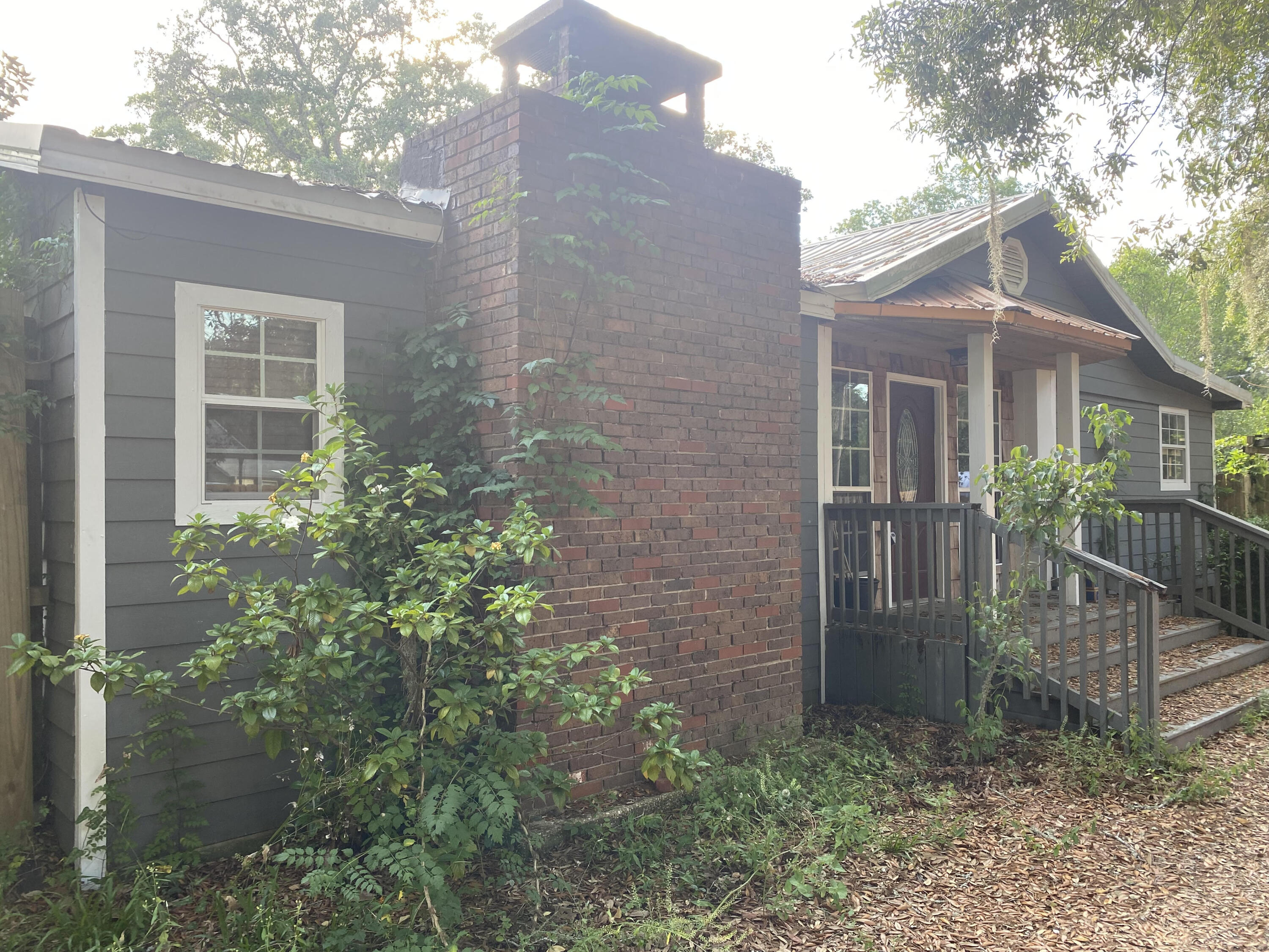 NO RECORDED SUBDIVISION - Residential