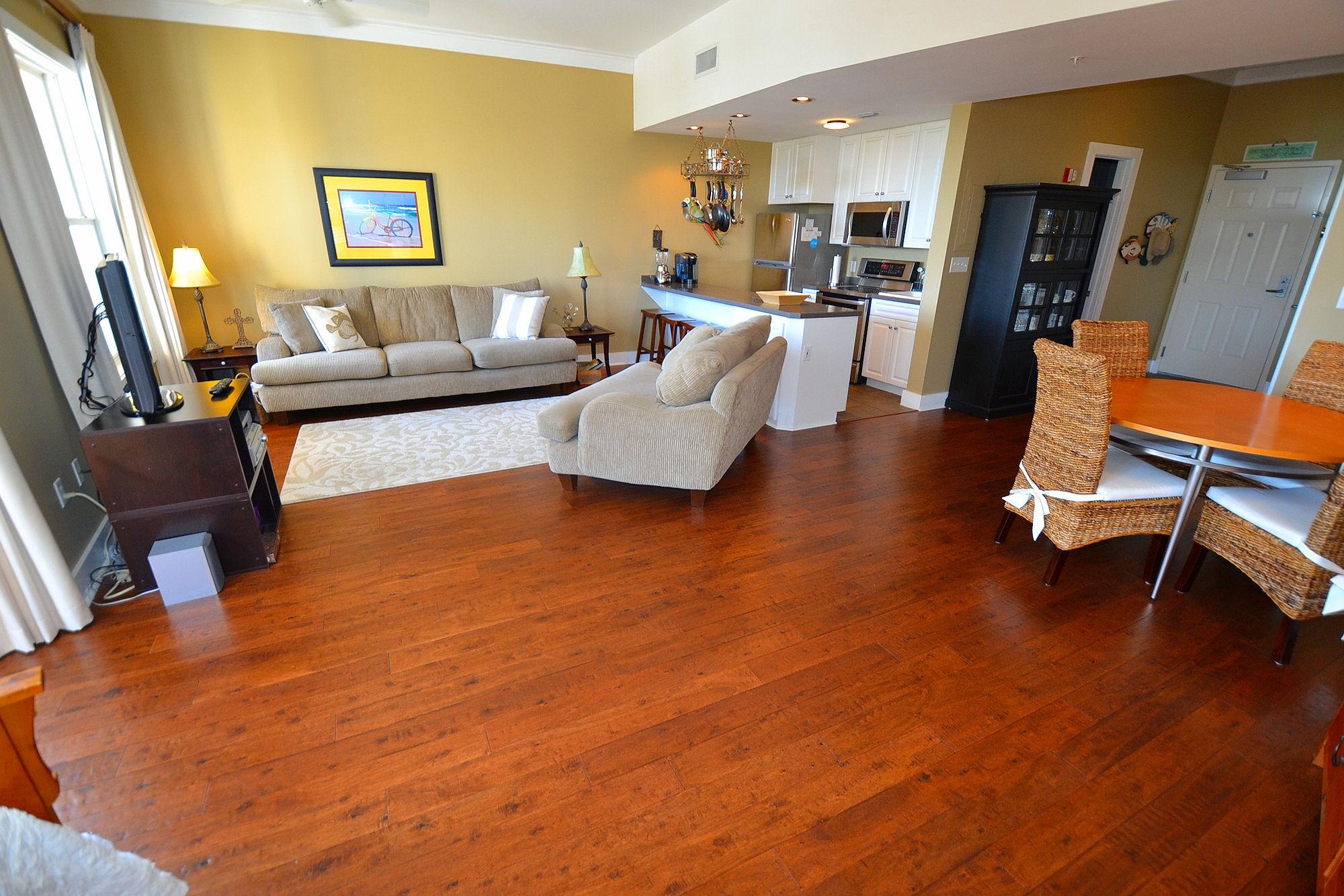 INN AT GULF PLACE - Residential