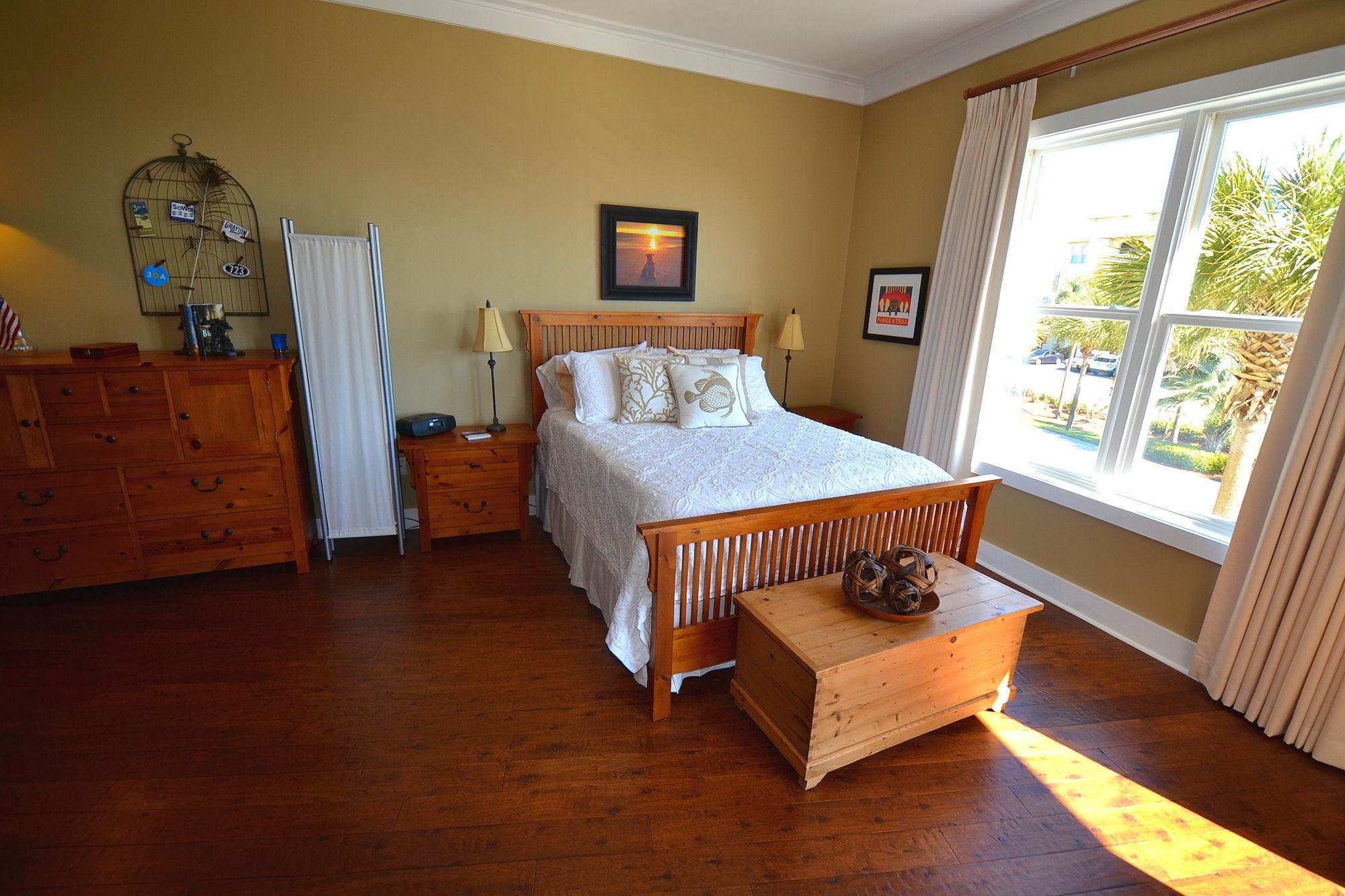 INN AT GULF PLACE - Residential