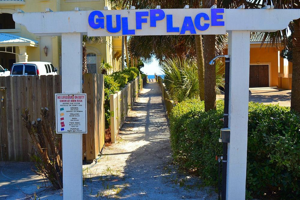 INN AT GULF PLACE - Residential