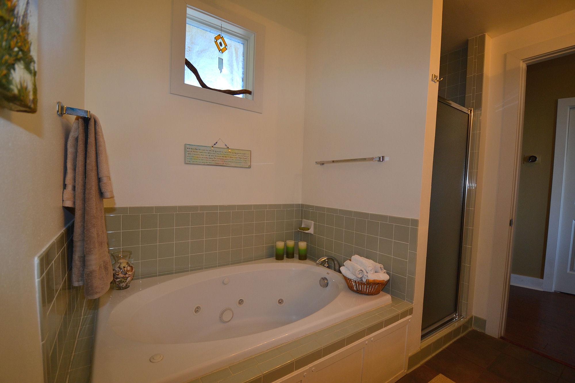 INN AT GULF PLACE - Residential