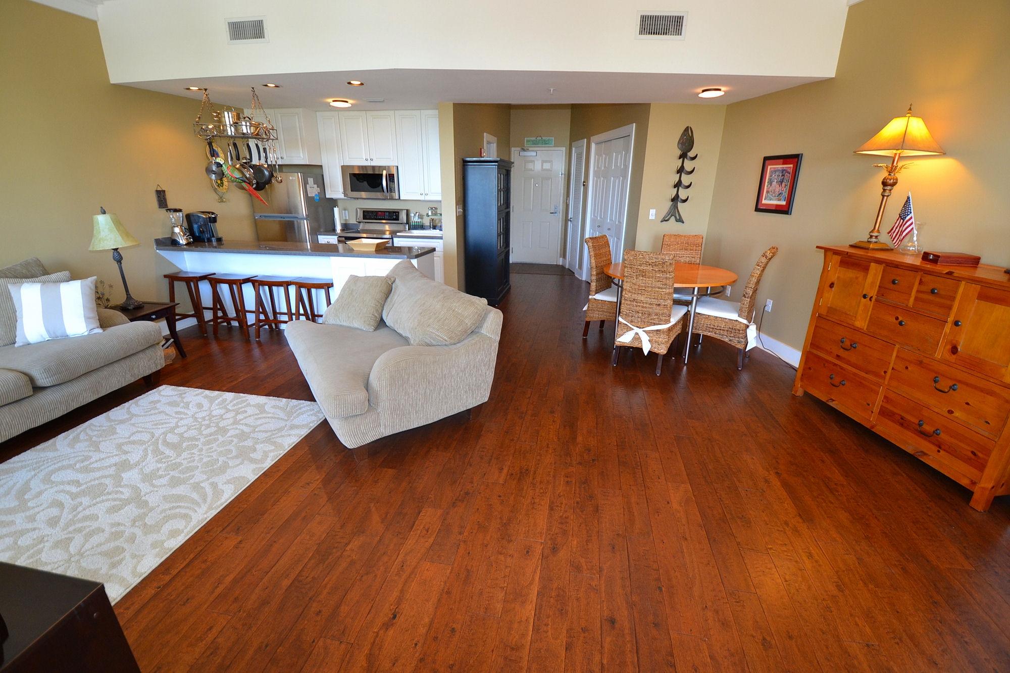 INN AT GULF PLACE - Residential