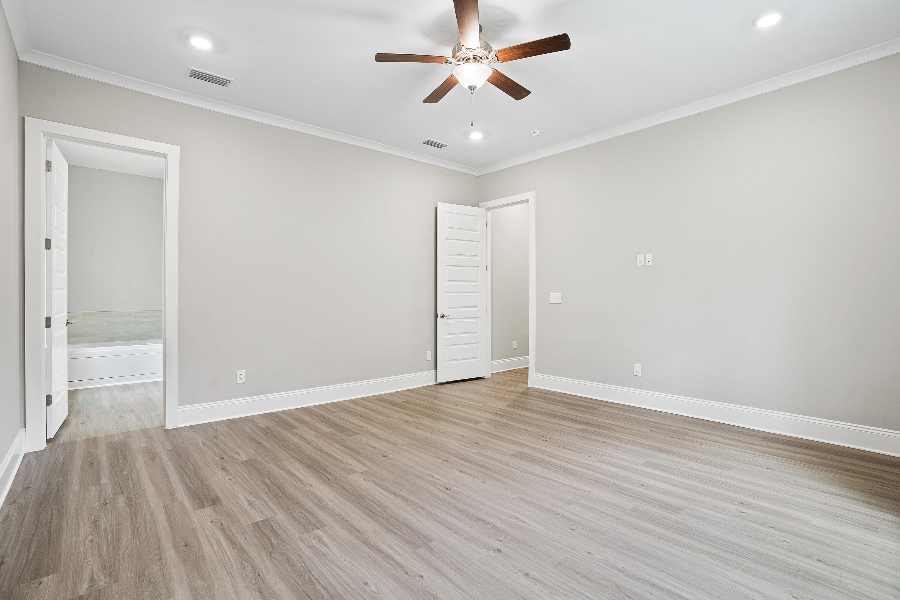 MAGNOLIA BAY ESTATES - Residential