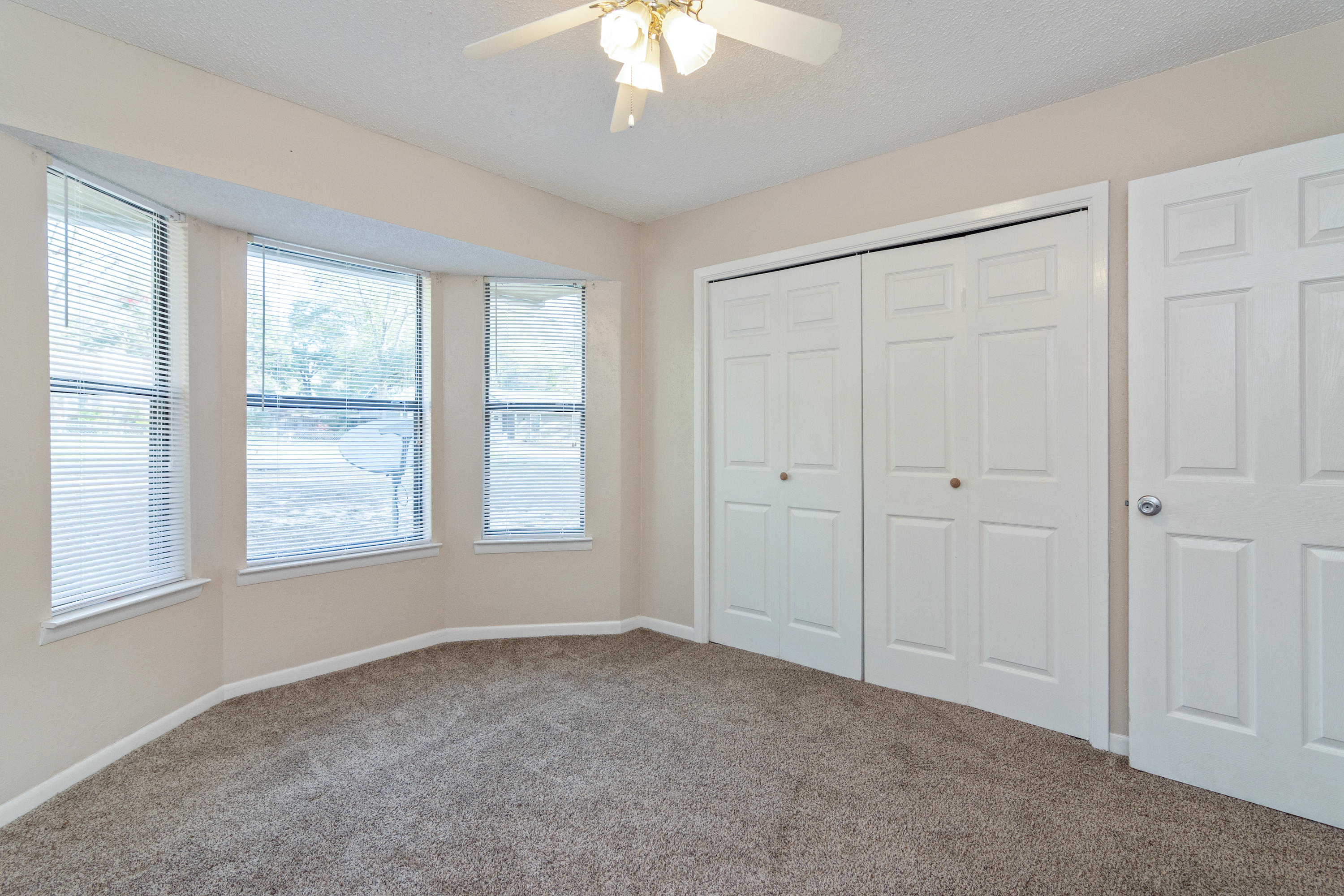 COUNTRY OAKS ESTATES PH 2 - Residential