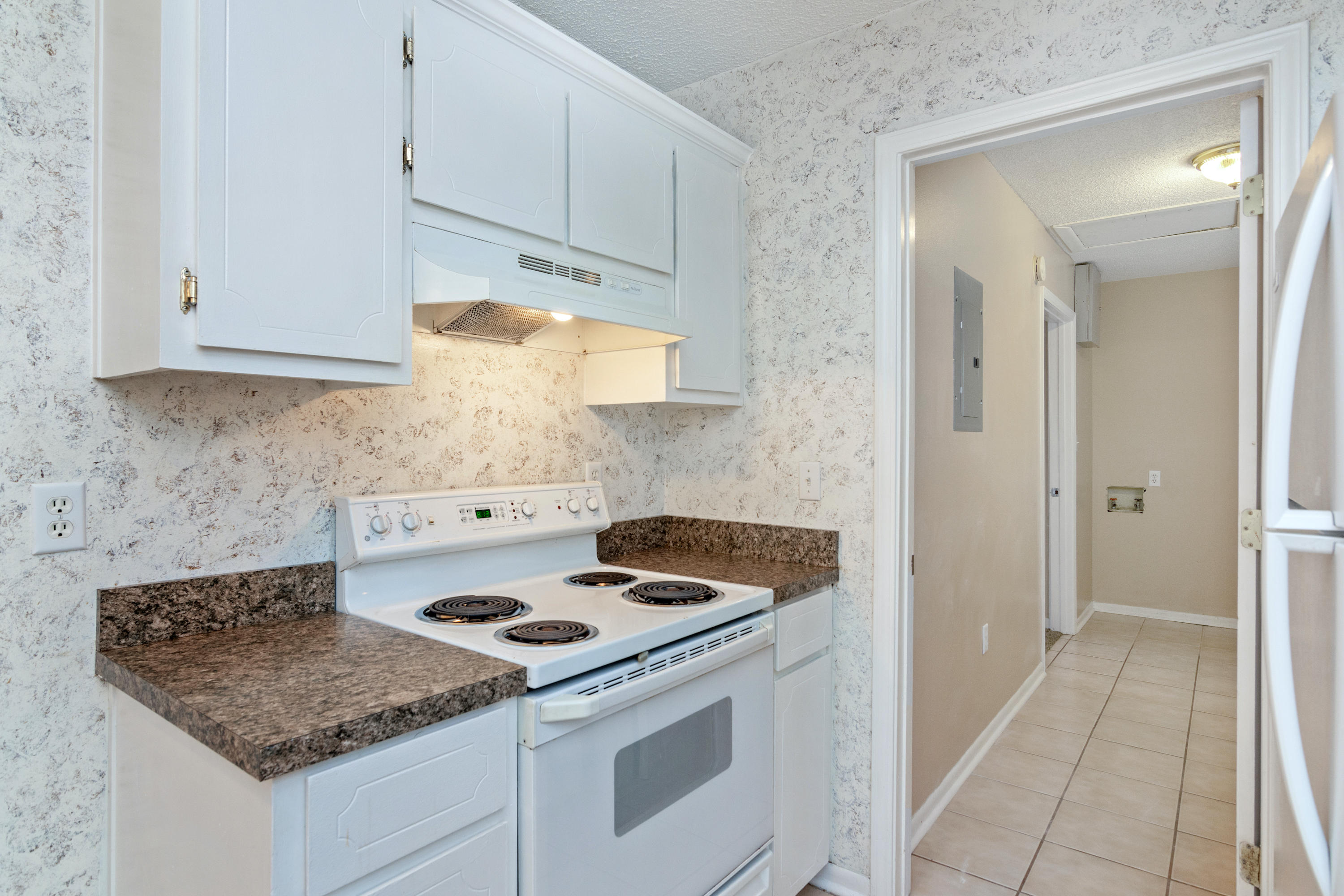 COUNTRY OAKS ESTATES PH 2 - Residential