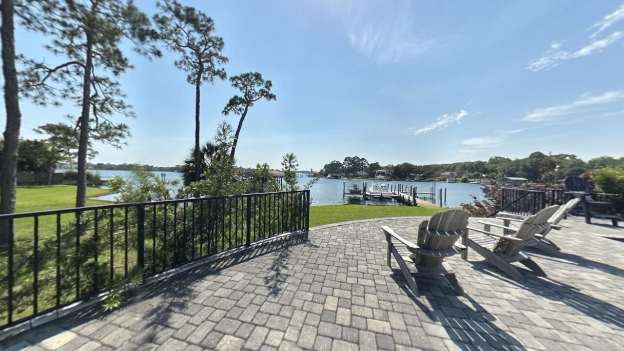 BELLA VISTA - Residential