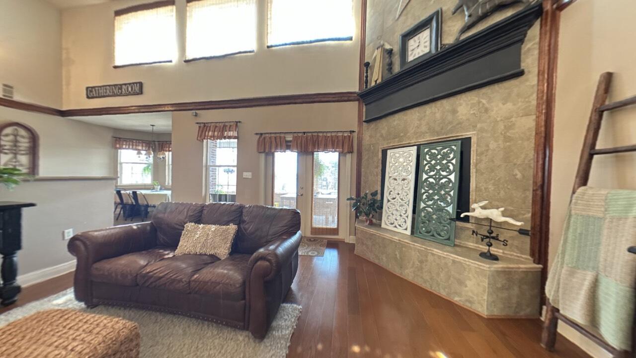 BELLA VISTA - Residential