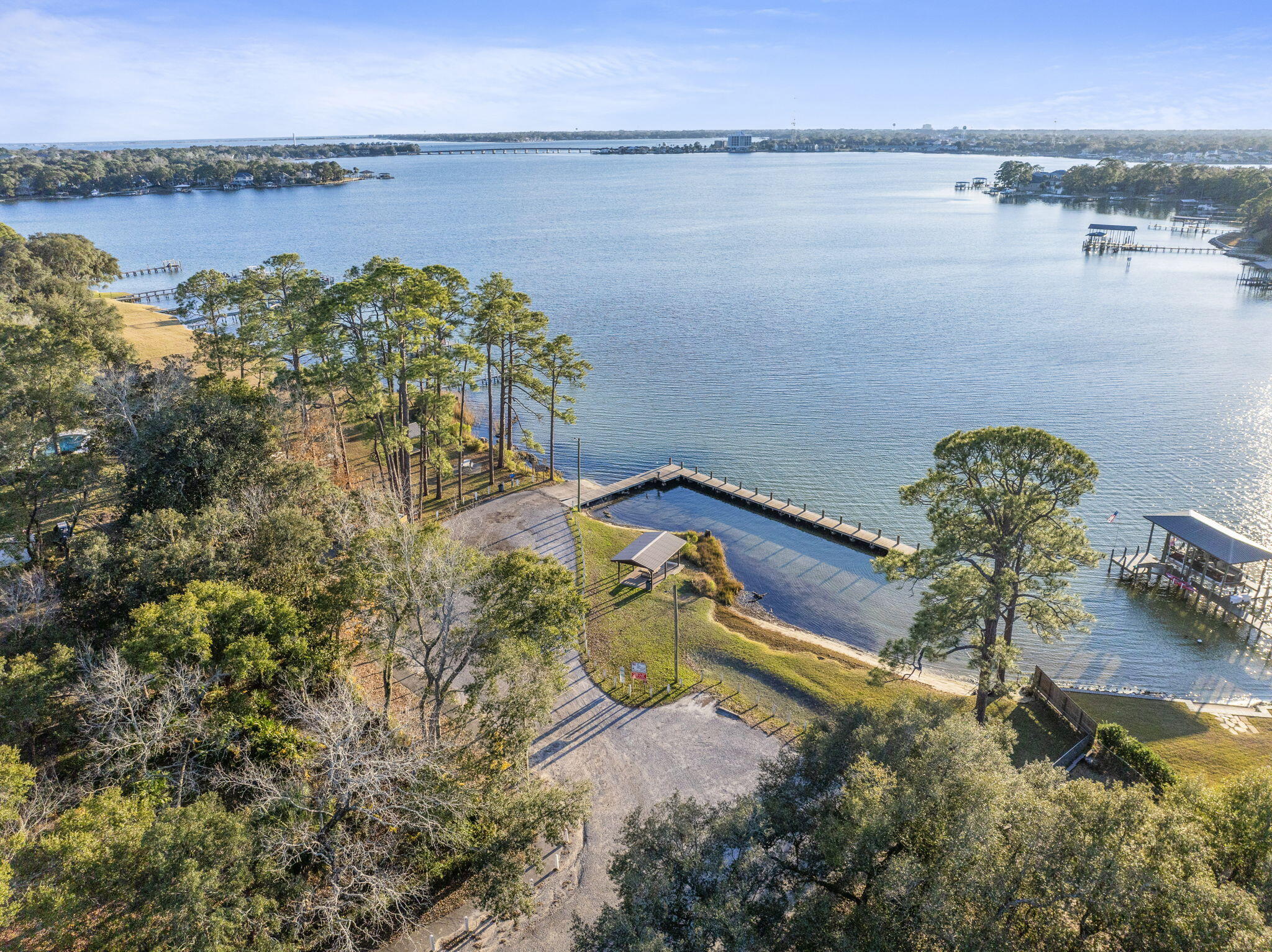 BAYOU POQUITO - Residential