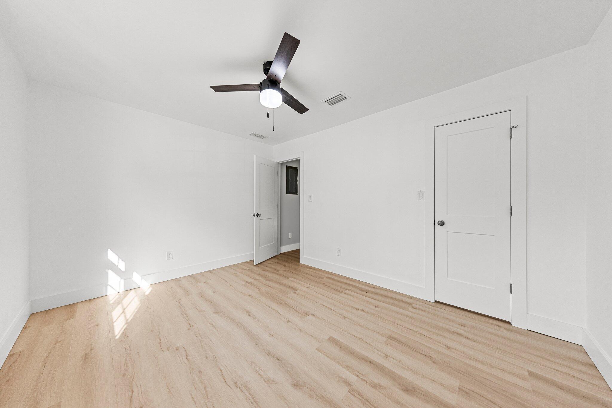 BAYOU POQUITO - Residential