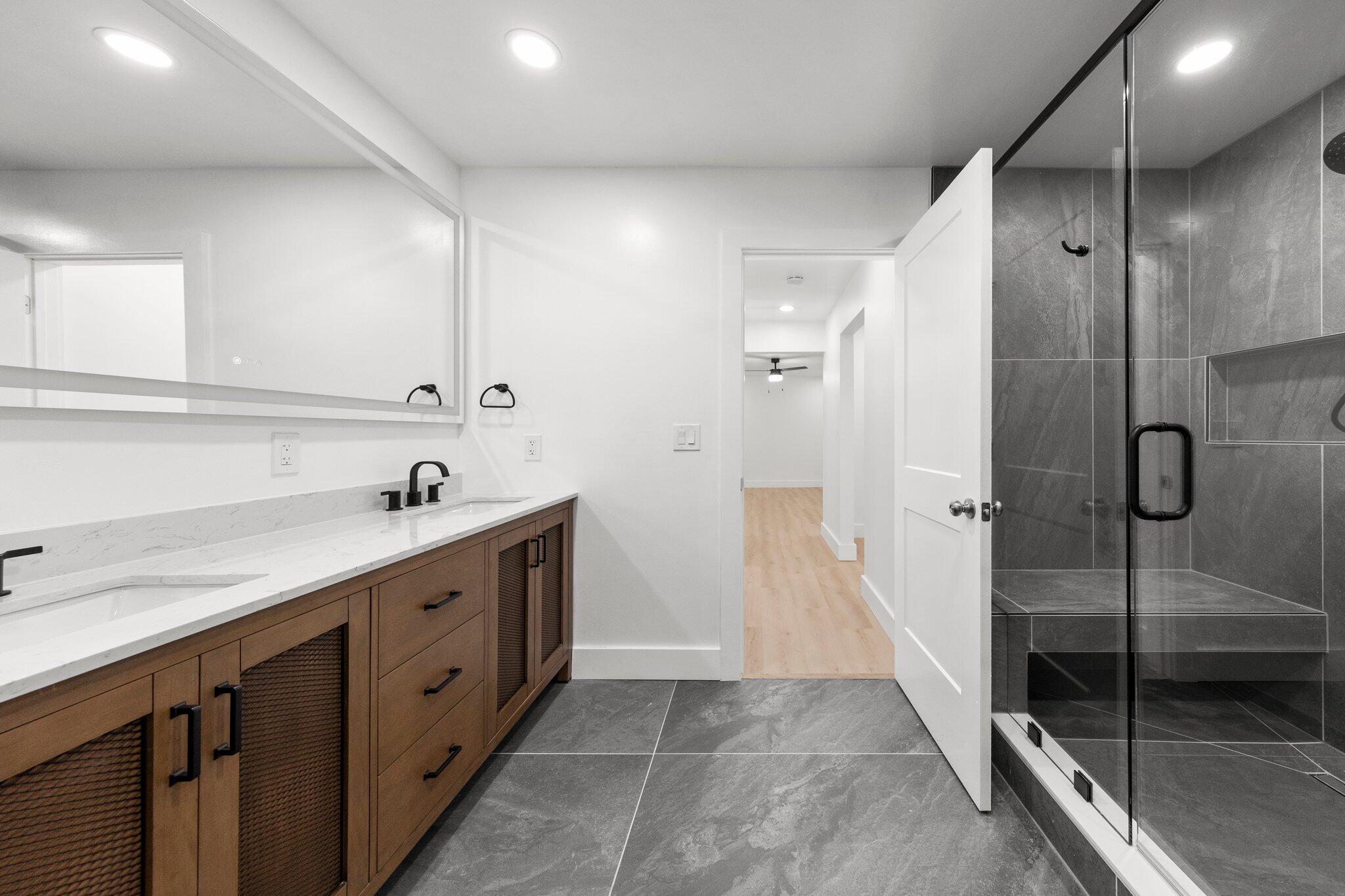 BAYOU POQUITO - Residential