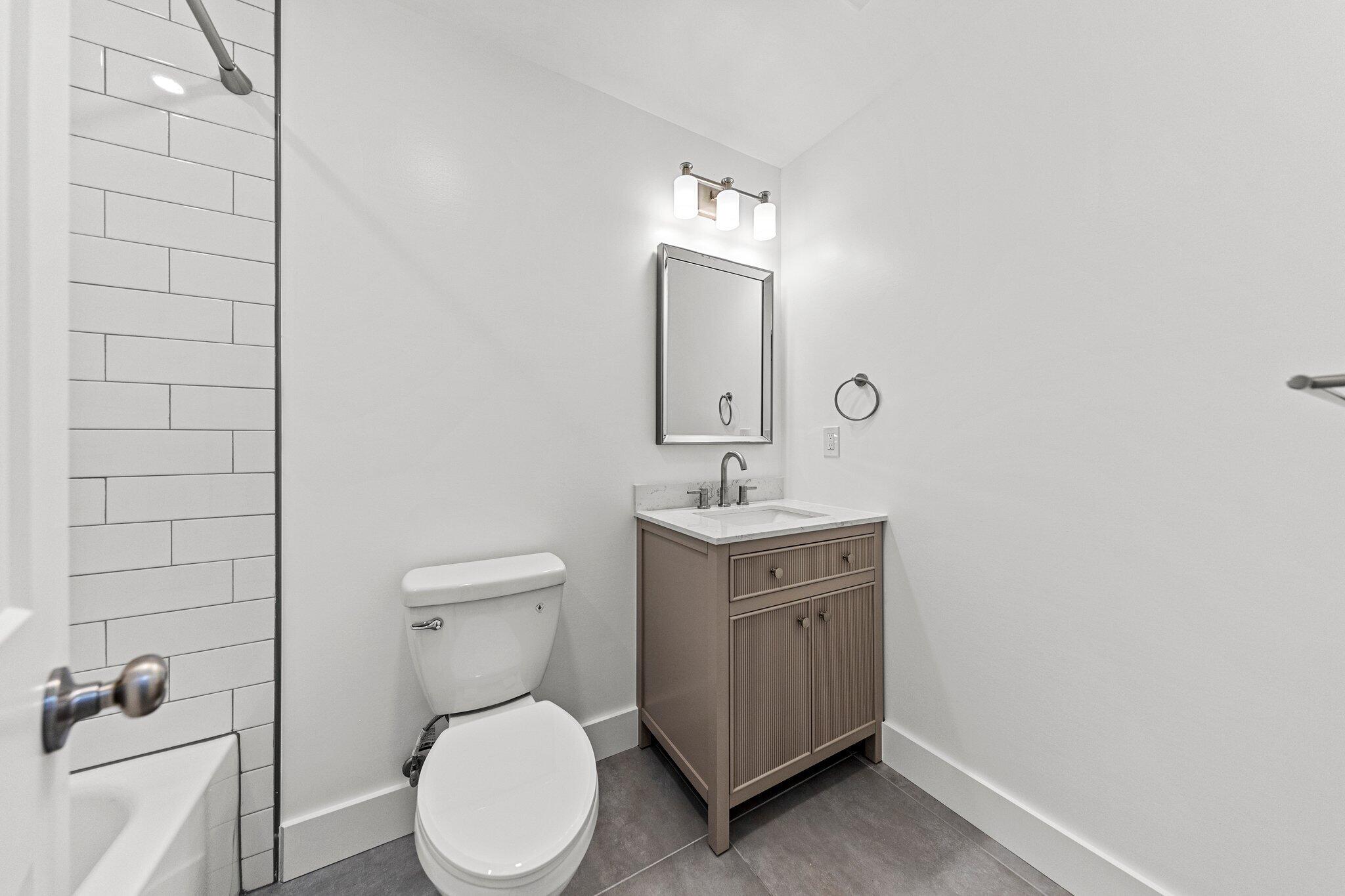 BAYOU POQUITO - Residential