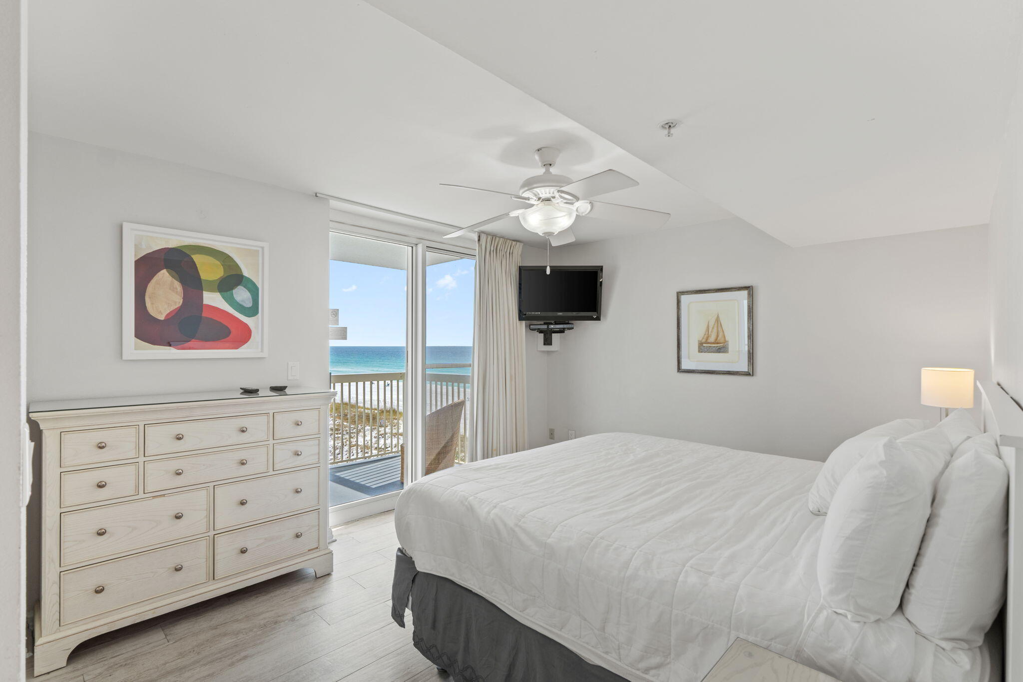 Pelican Beach Resort - Residential