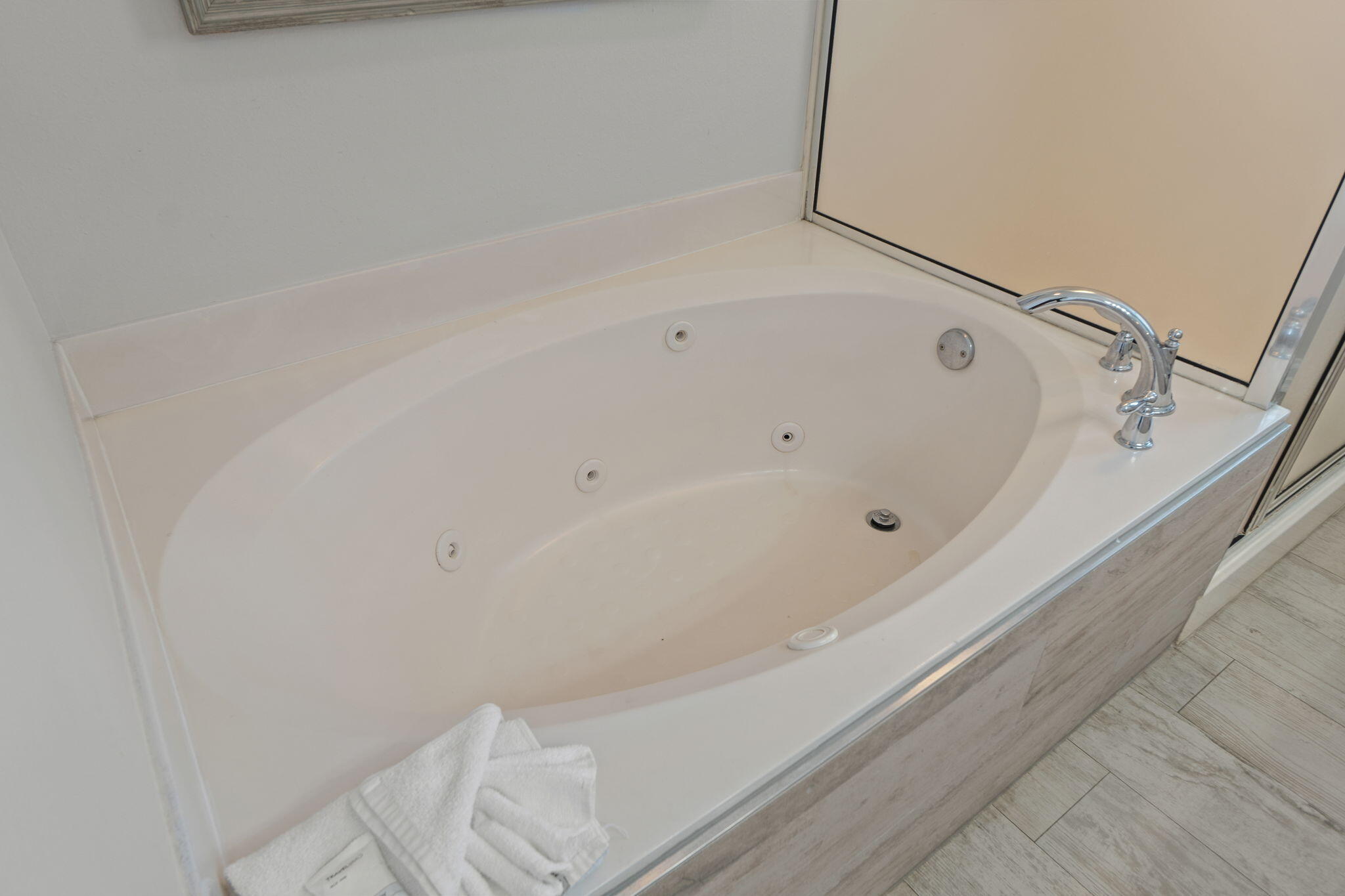 Pelican Beach Resort - Residential