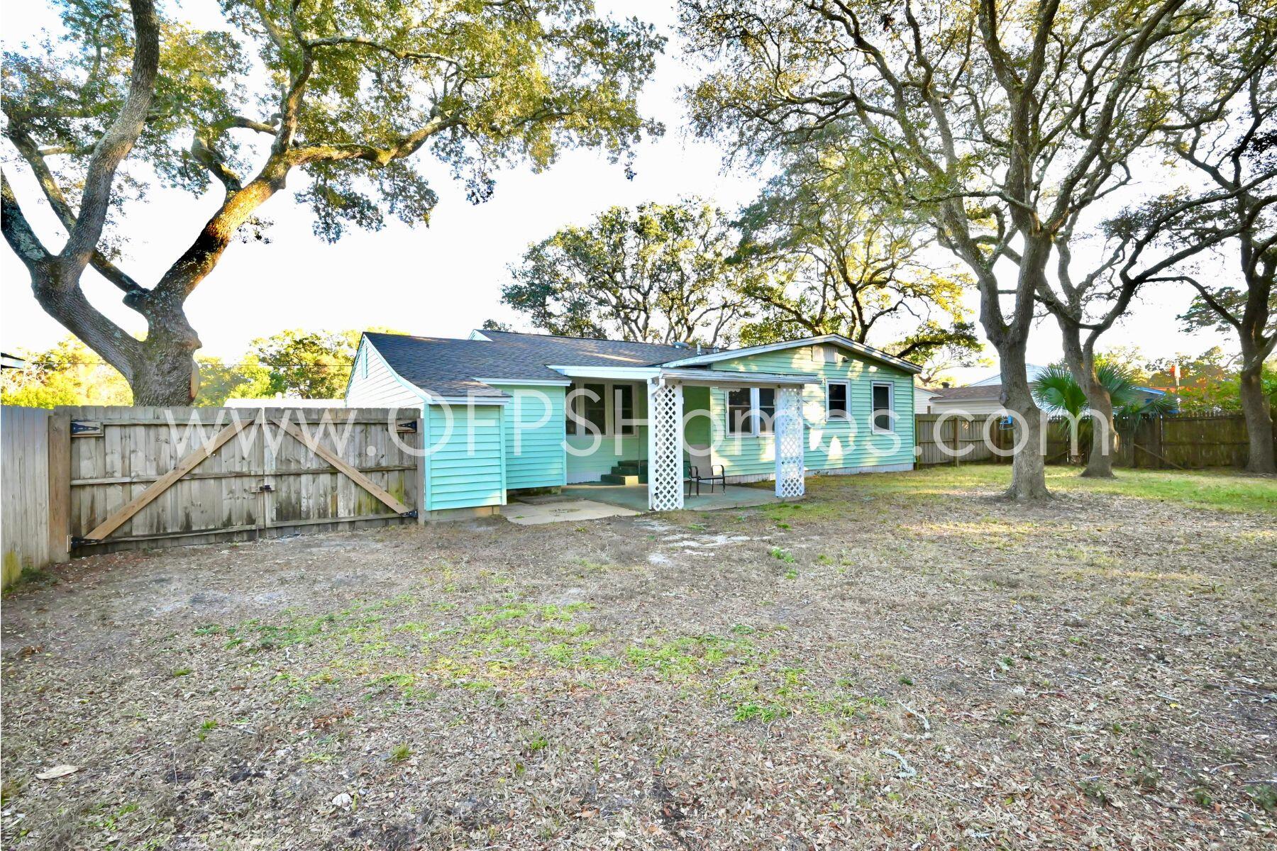 ELLIOTTS POINT - Residential Lease