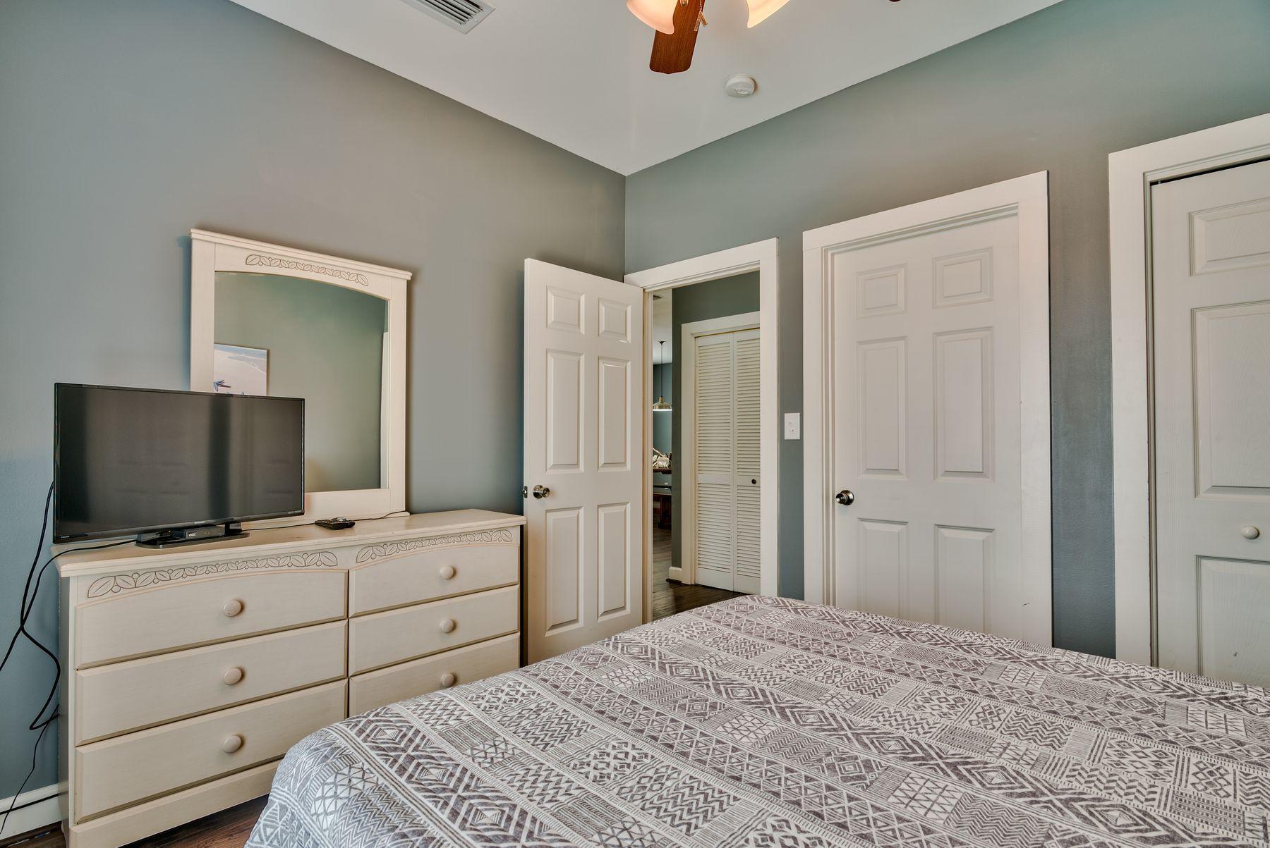 S/D OF SE4 - Residential