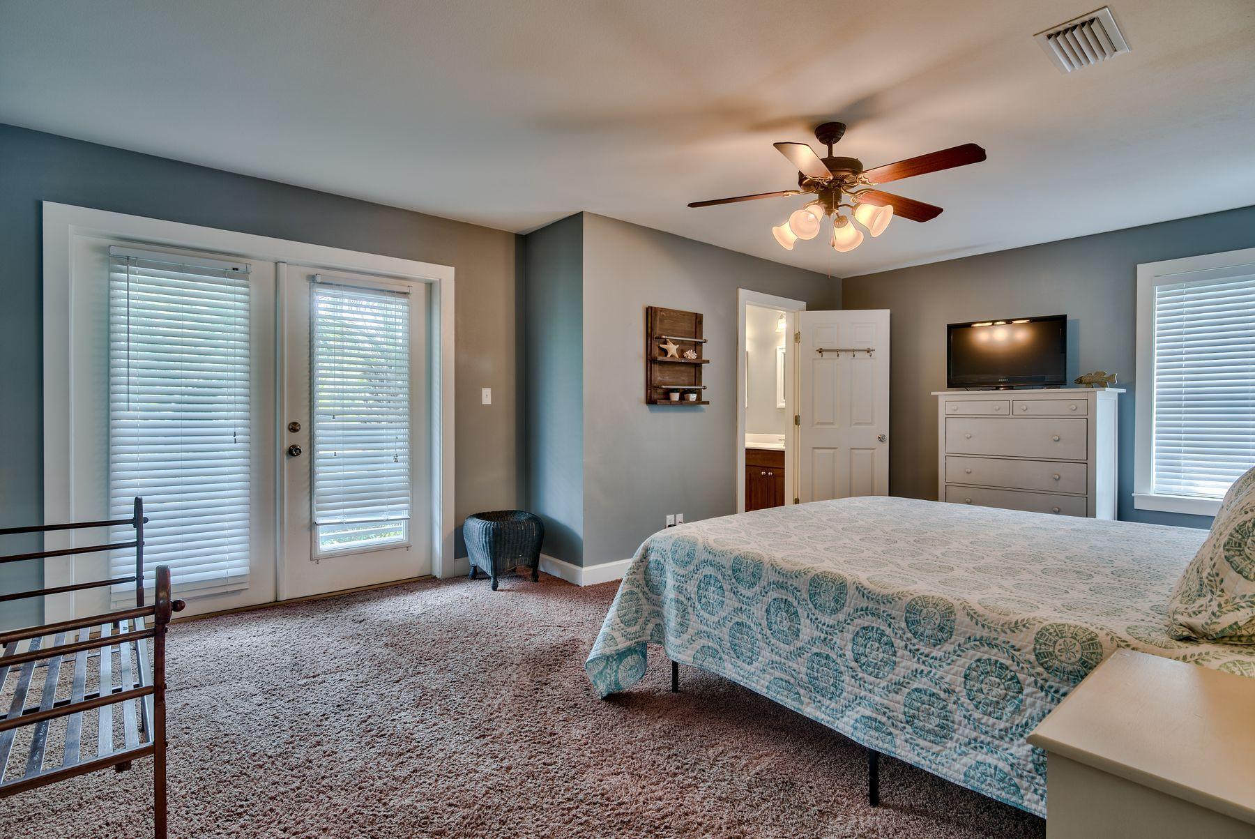 S/D OF SE4 - Residential