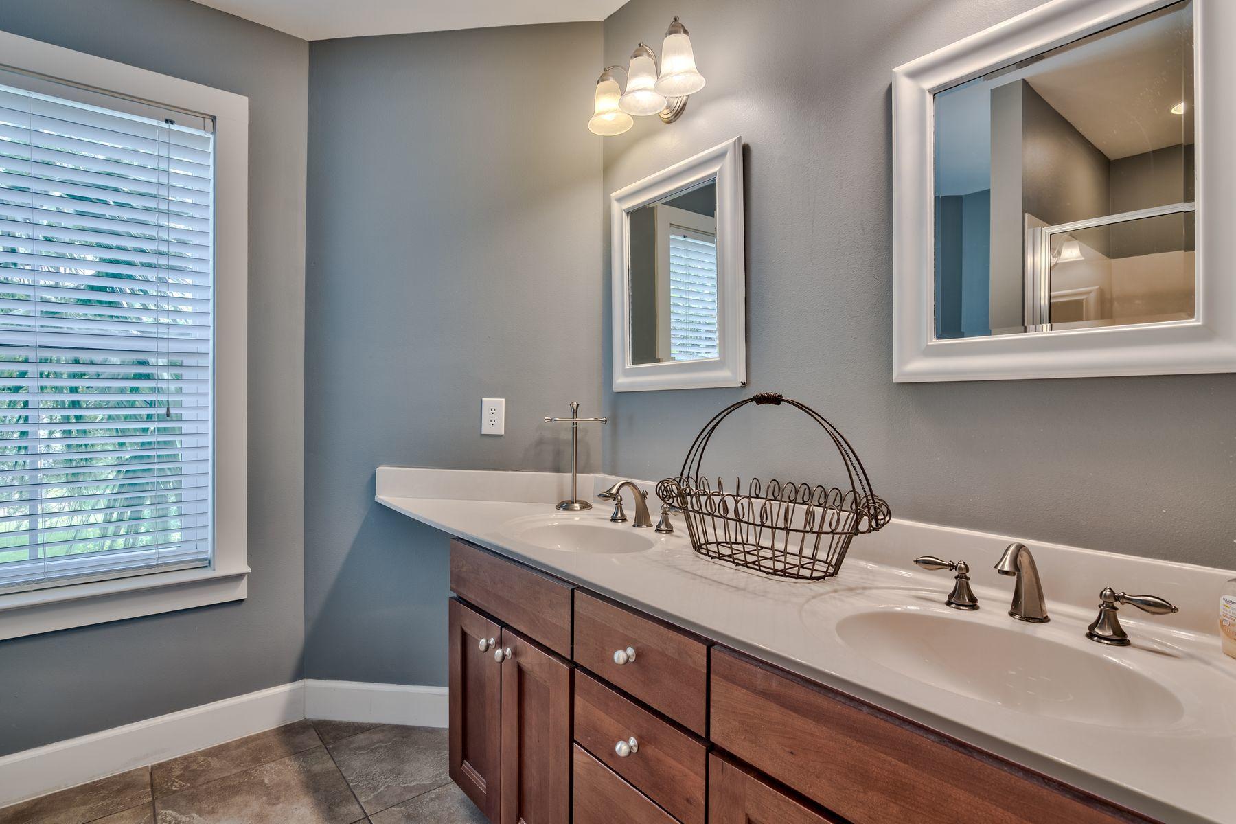 S/D OF SE4 - Residential