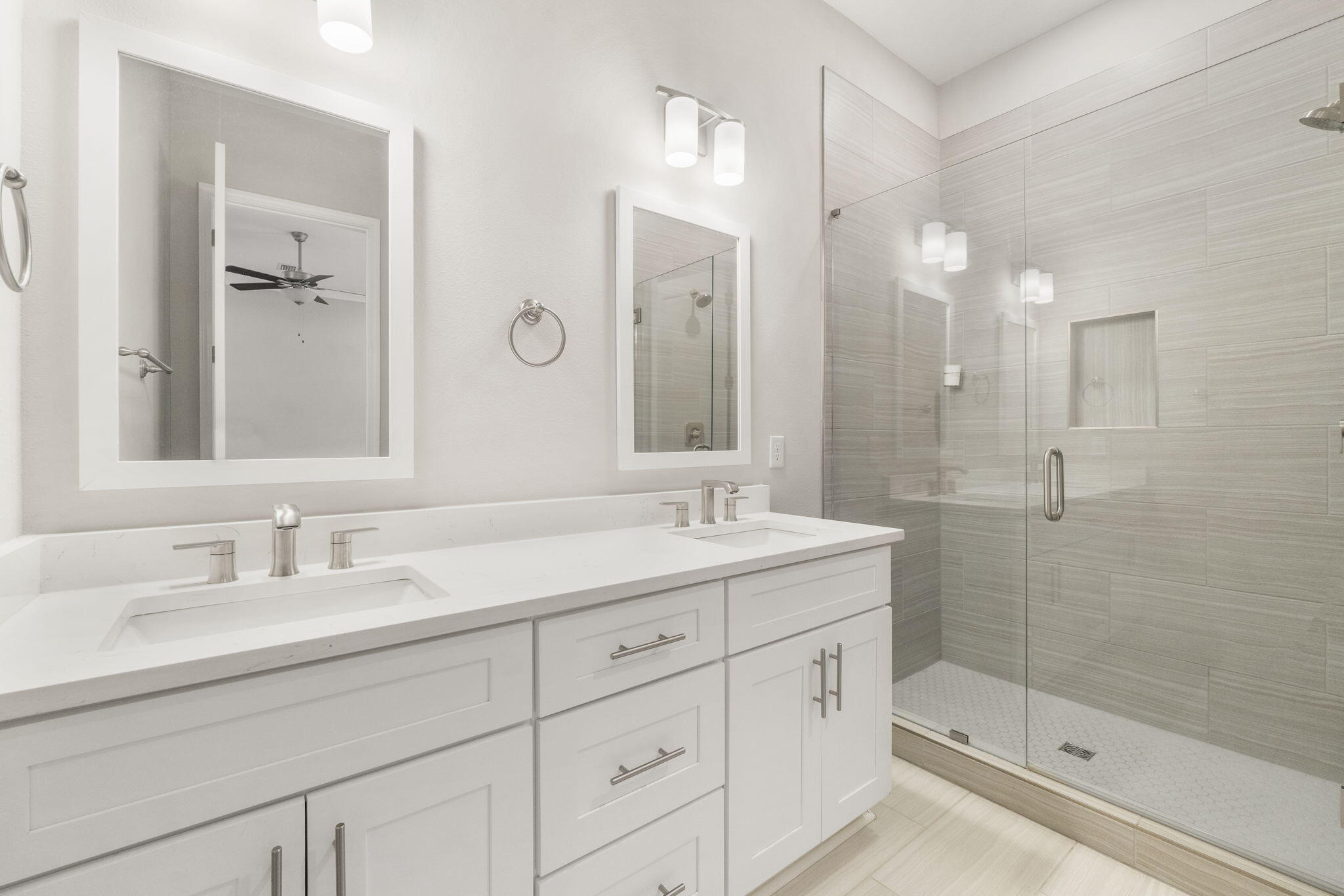 KARA LAKE TOWNHOMES - Residential Lease