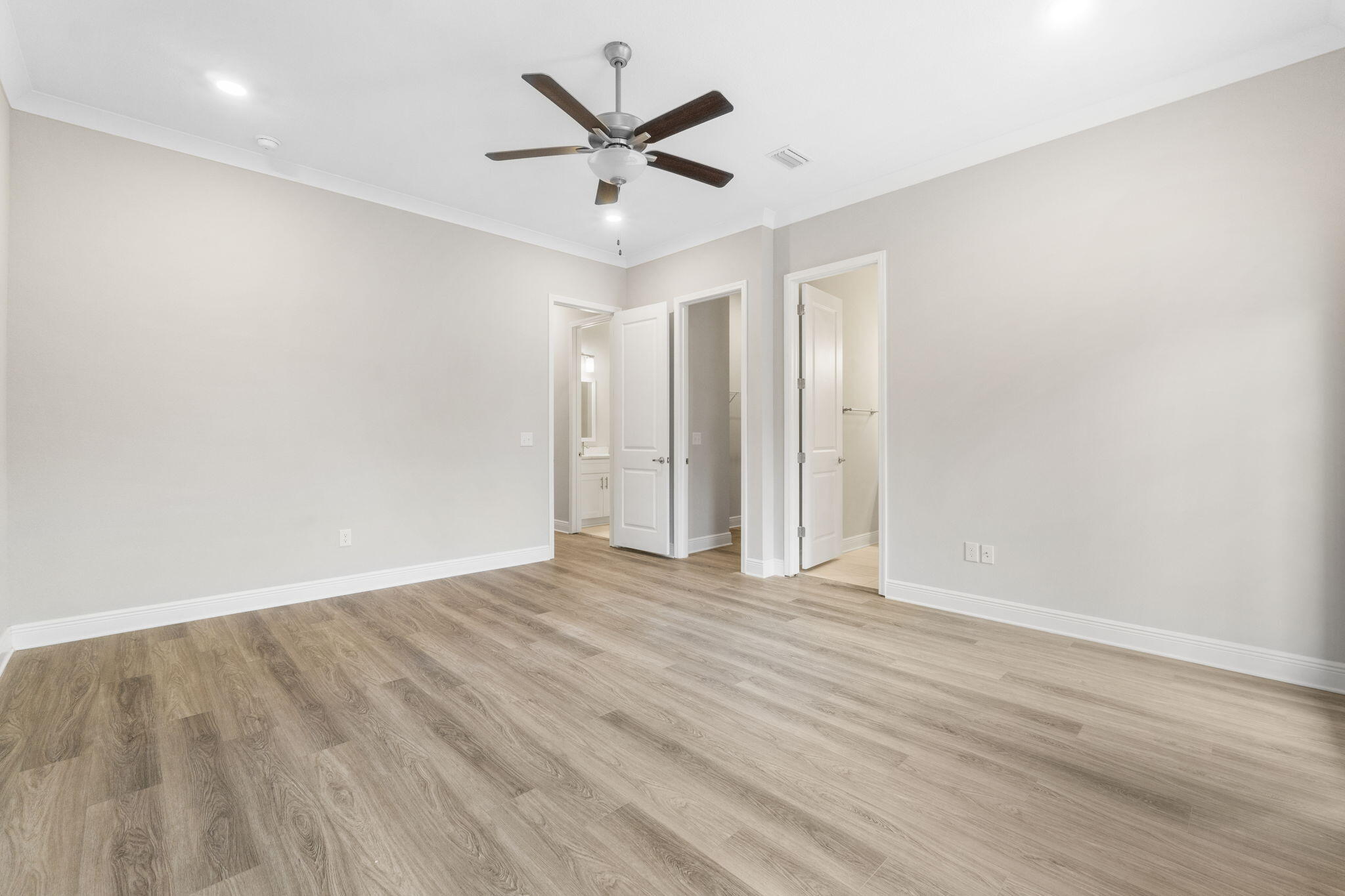 KARA LAKE TOWNHOMES - Residential Lease