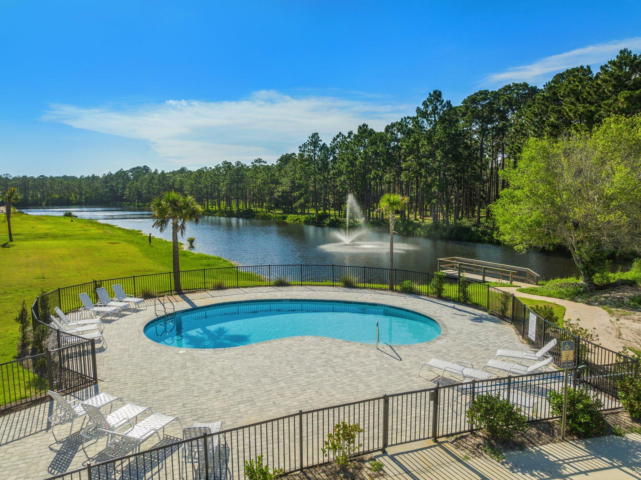KARA LAKE TOWNHOMES - Residential Lease