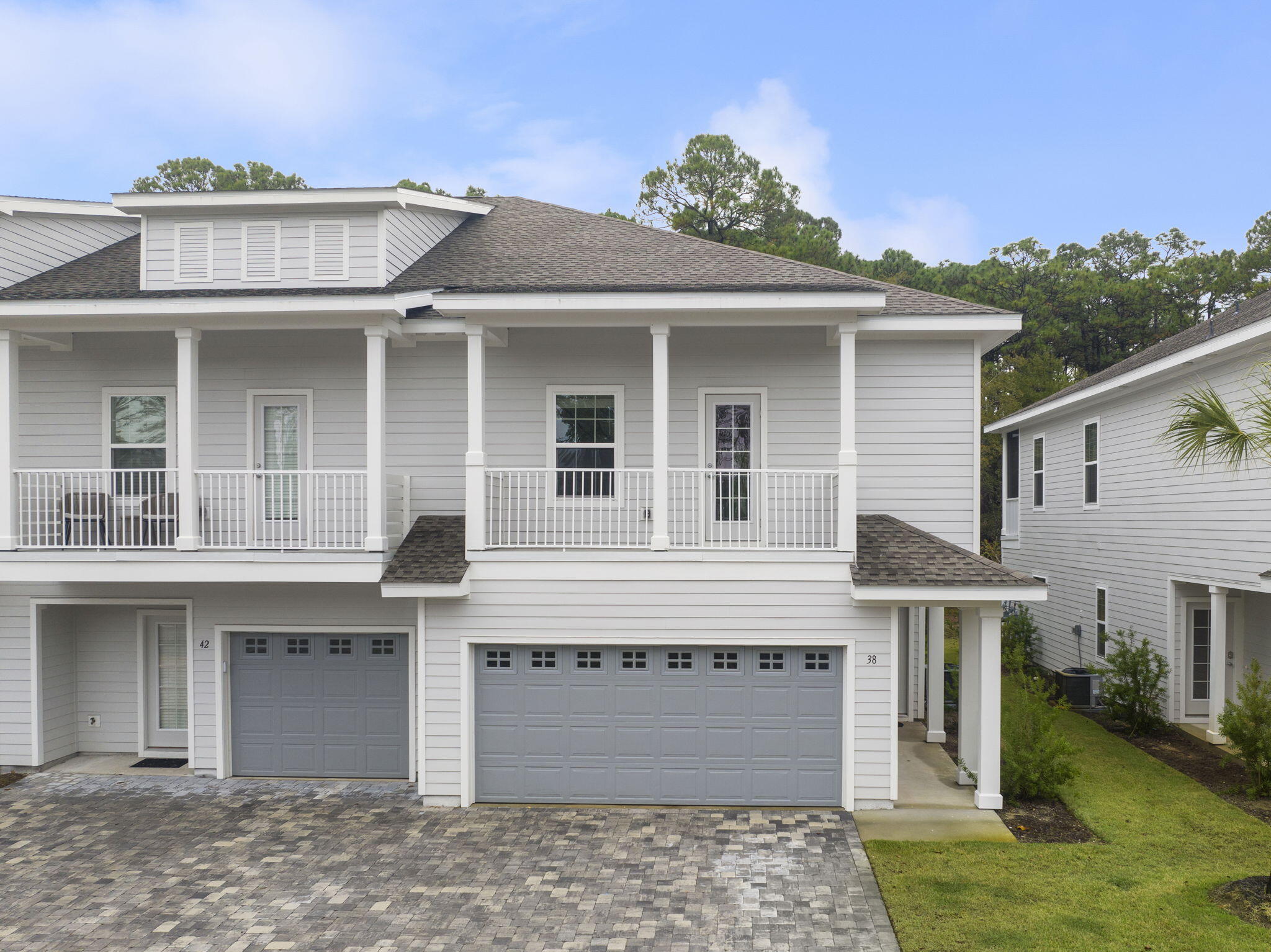 KARA LAKE TOWNHOMES - Residential Lease