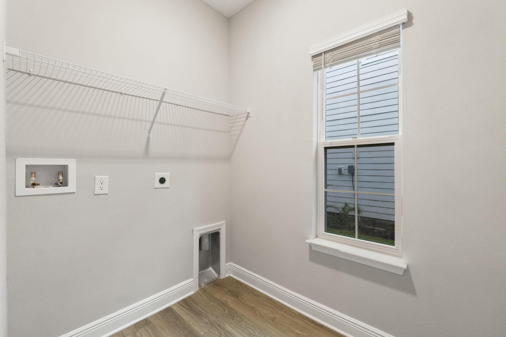 KARA LAKE TOWNHOMES - Residential Lease