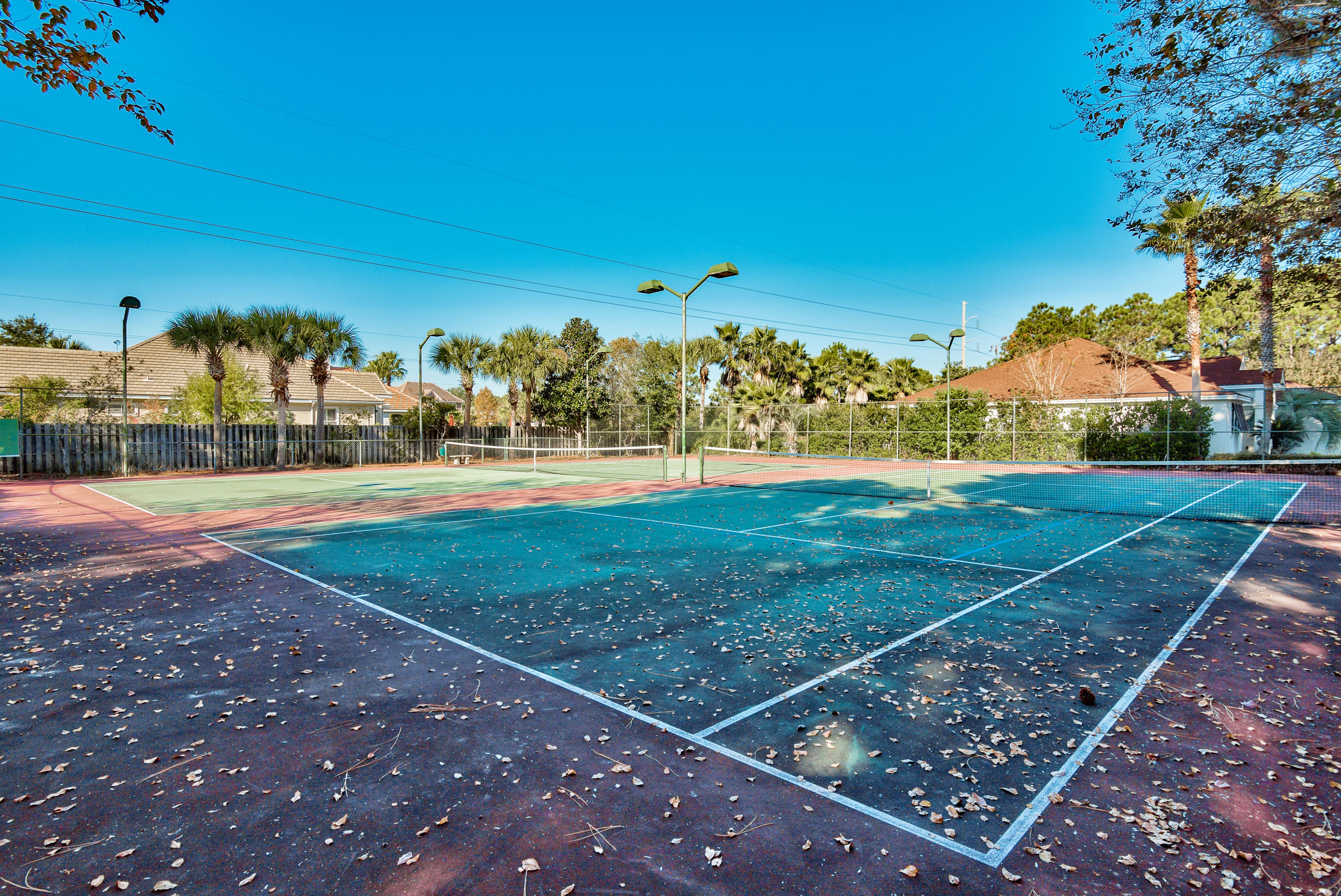 EMERALD LAKES PH 1 - Residential