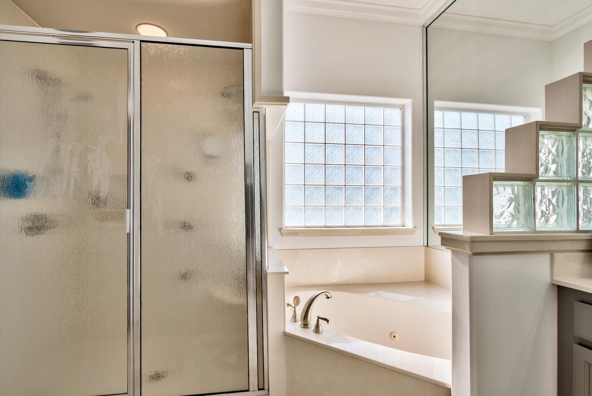 EMERALD LAKES PH 1 - Residential