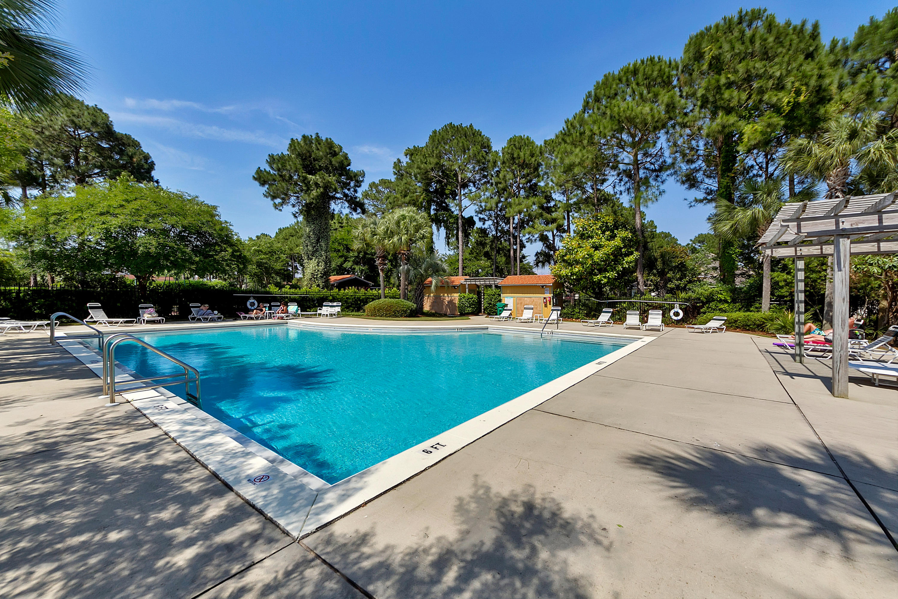 EMERALD LAKES PH 1 - Residential