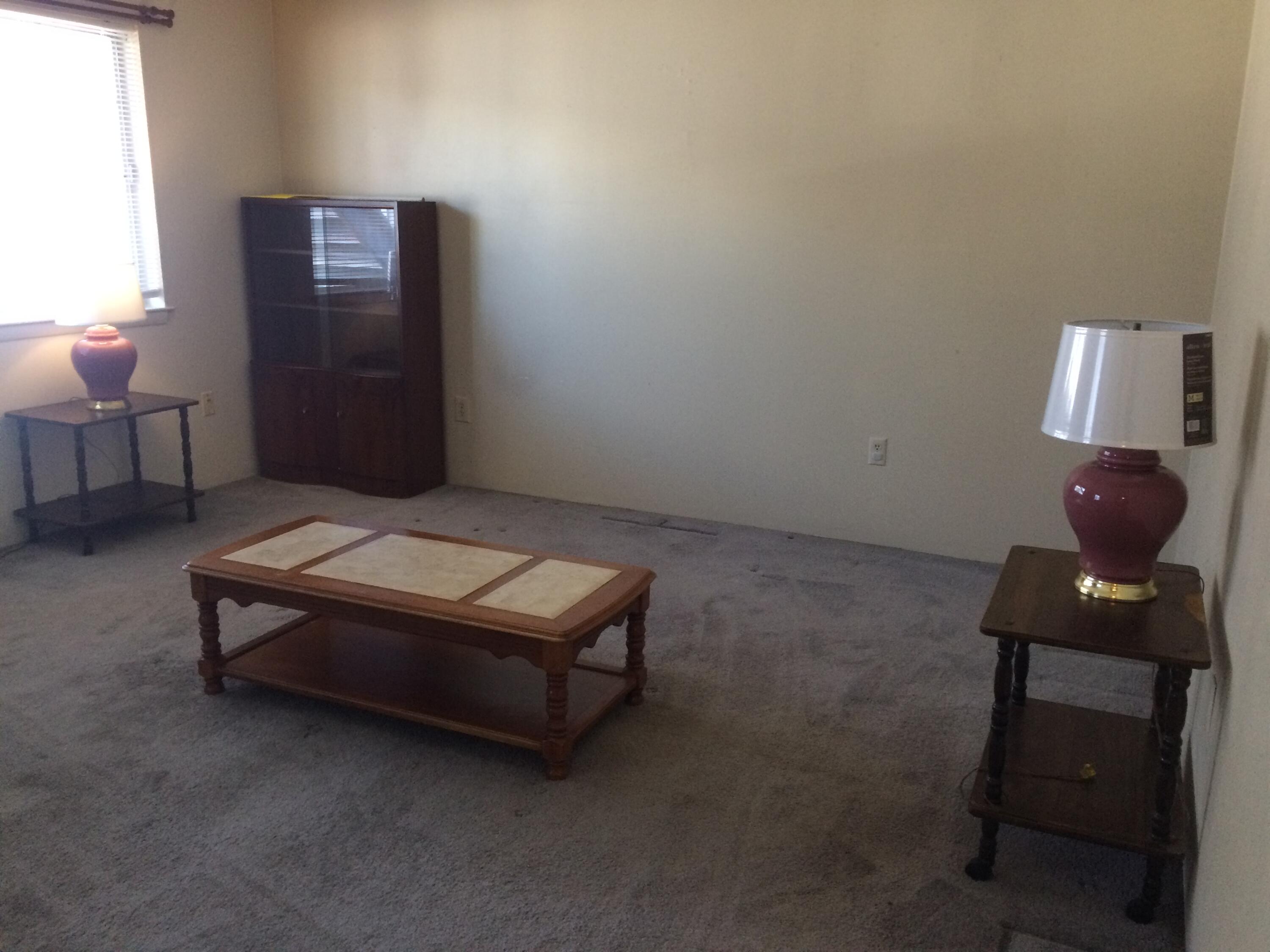 COLLEGE PARK CONDOMINIUMS - Residential Lease